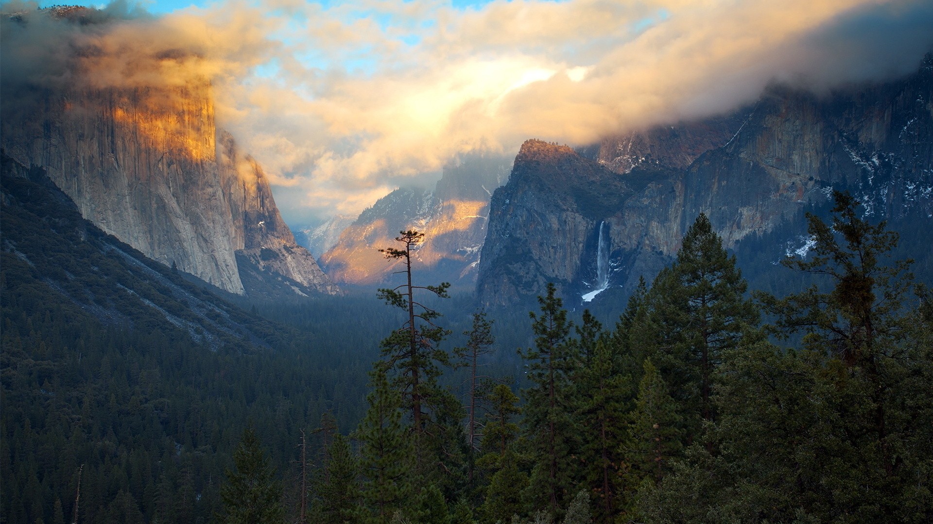 Yosemite Valley with El Capitan and Bridalveil Fall HD Wallpaper