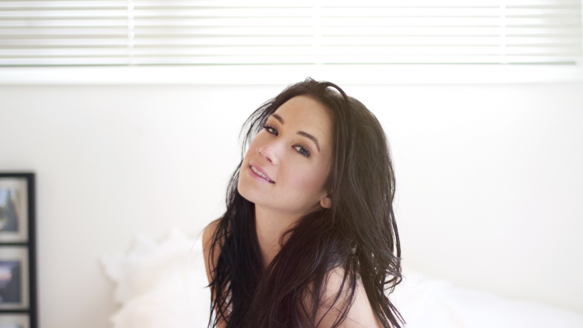 Megan Lyn with long dark hair and nose piercing HD Wallpaper