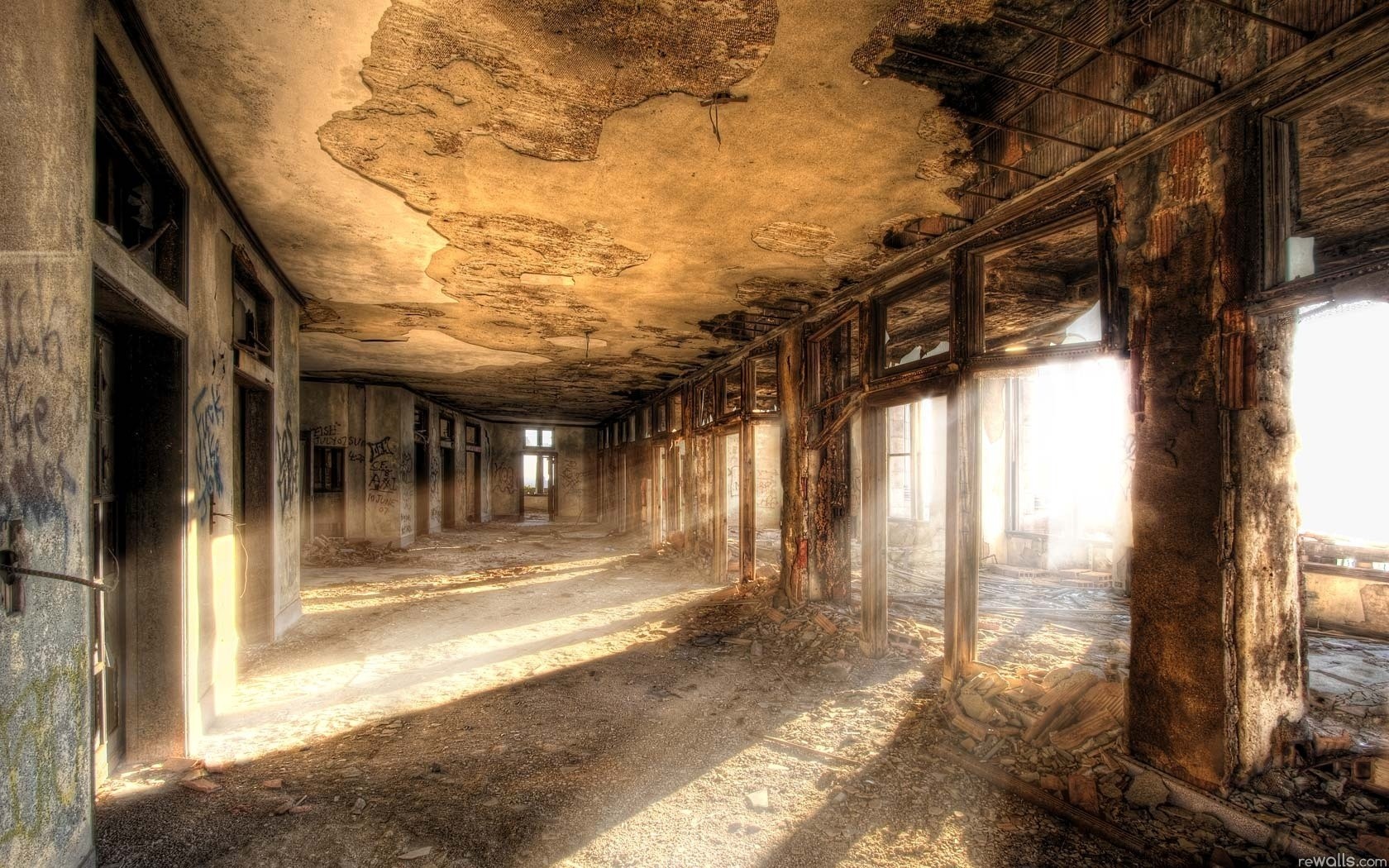 Abandoned hallway in a ruined city HD Wallpaper
