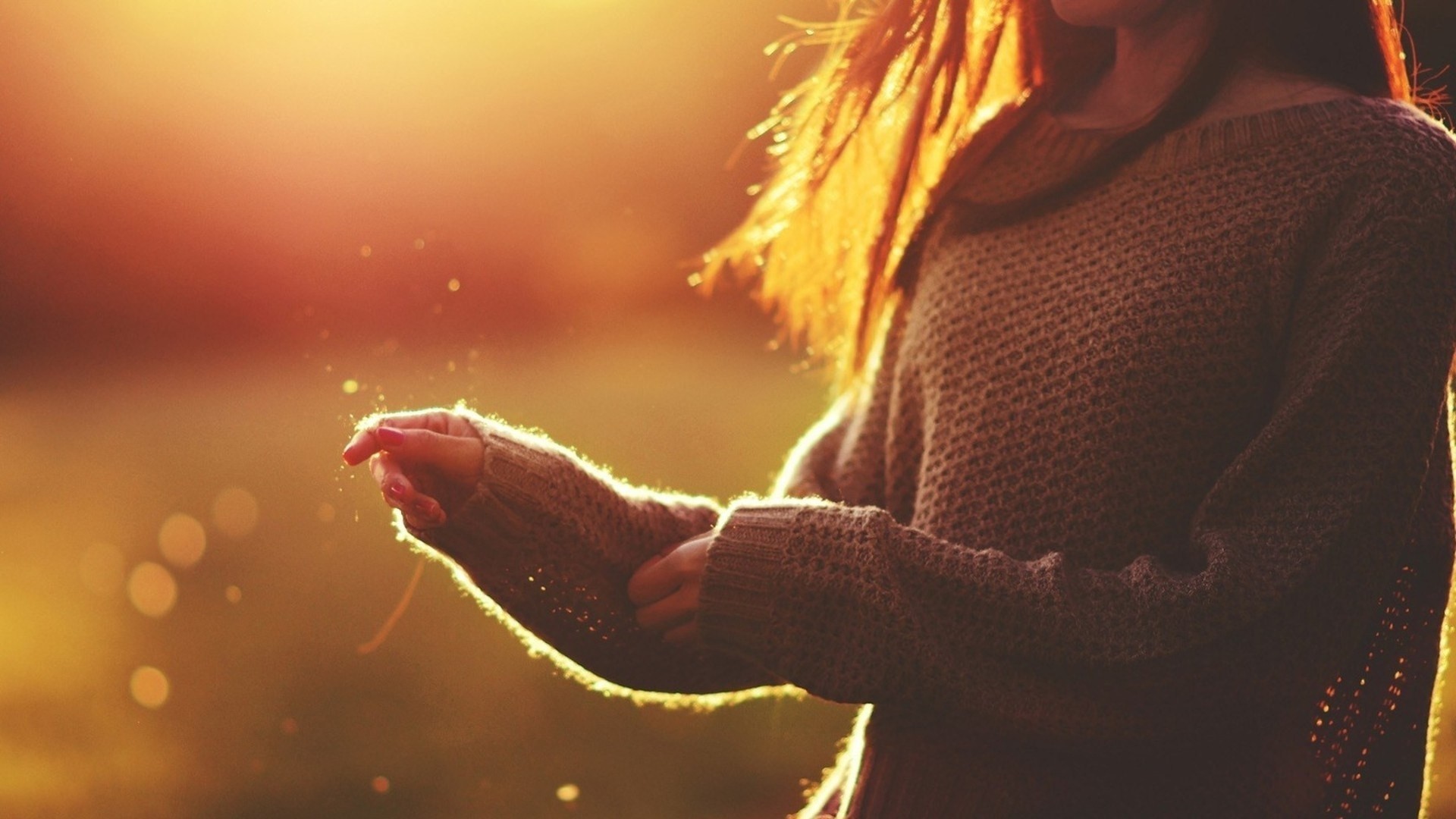 Woman in sweater at sunset HD Wallpaper