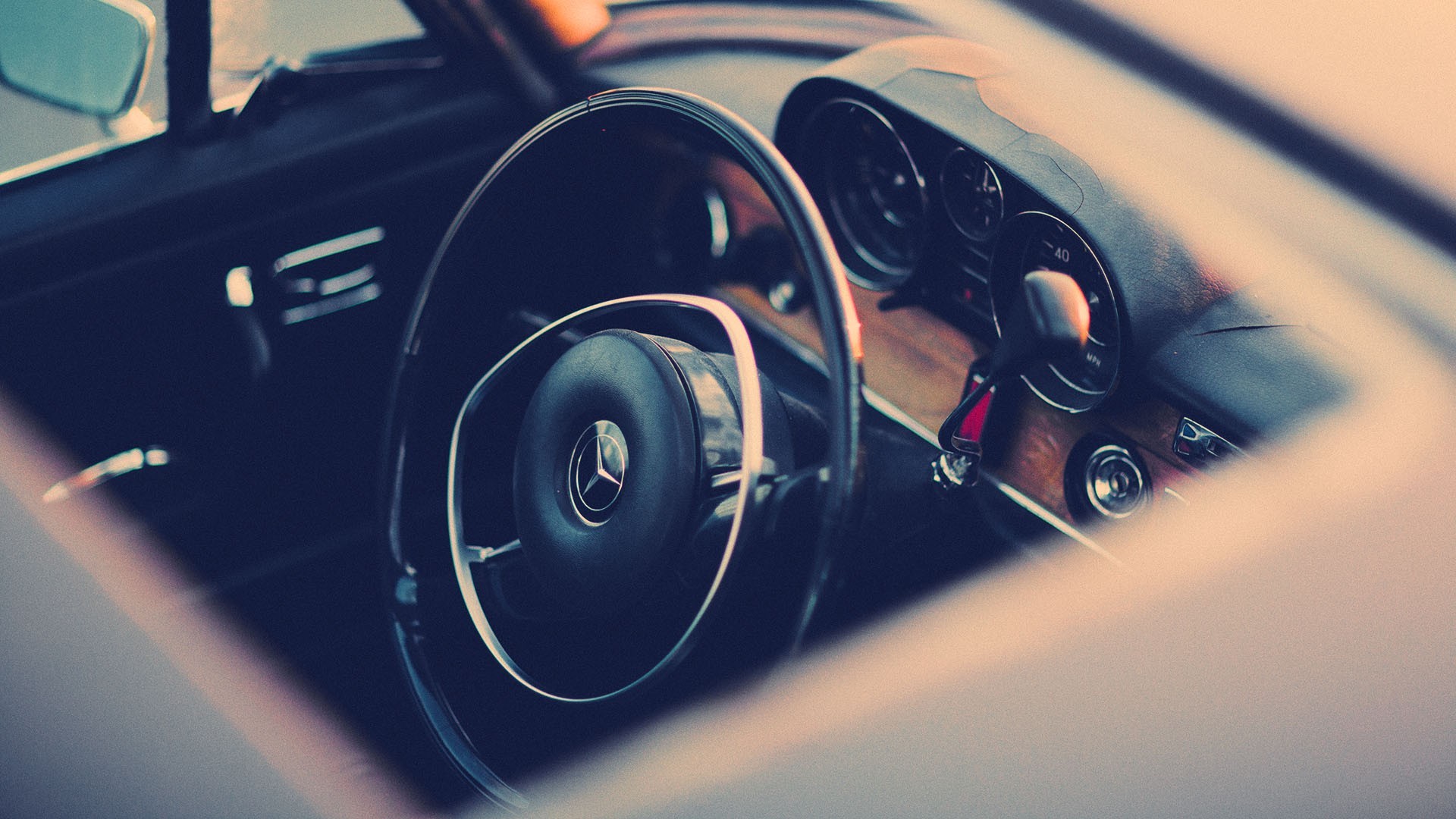 Interior of a vintage Mercedes-Benz car HD Wallpaper