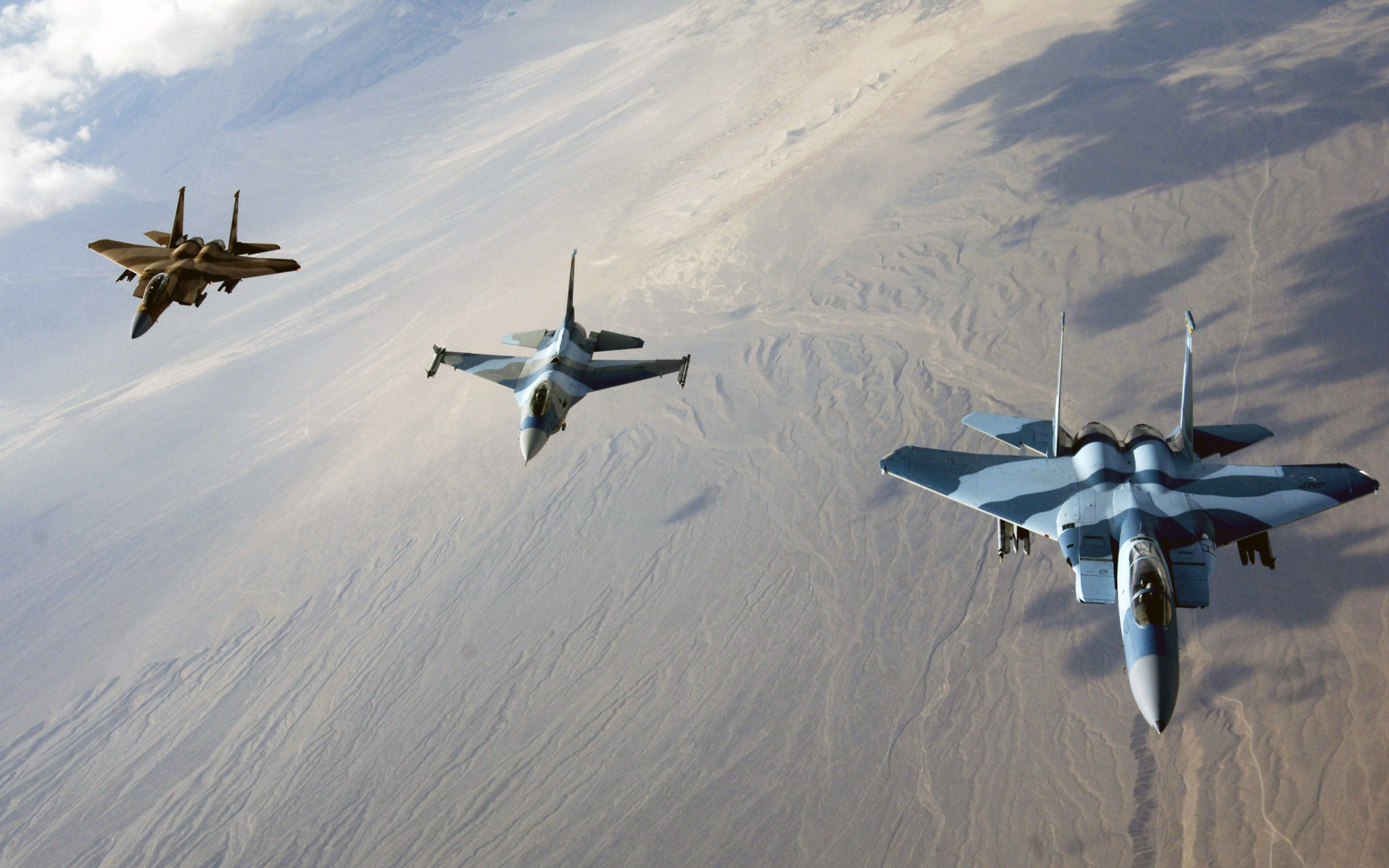 F-15 Eagle and F-16 Fighting Falcon aircraft in flight HD Wallpaper