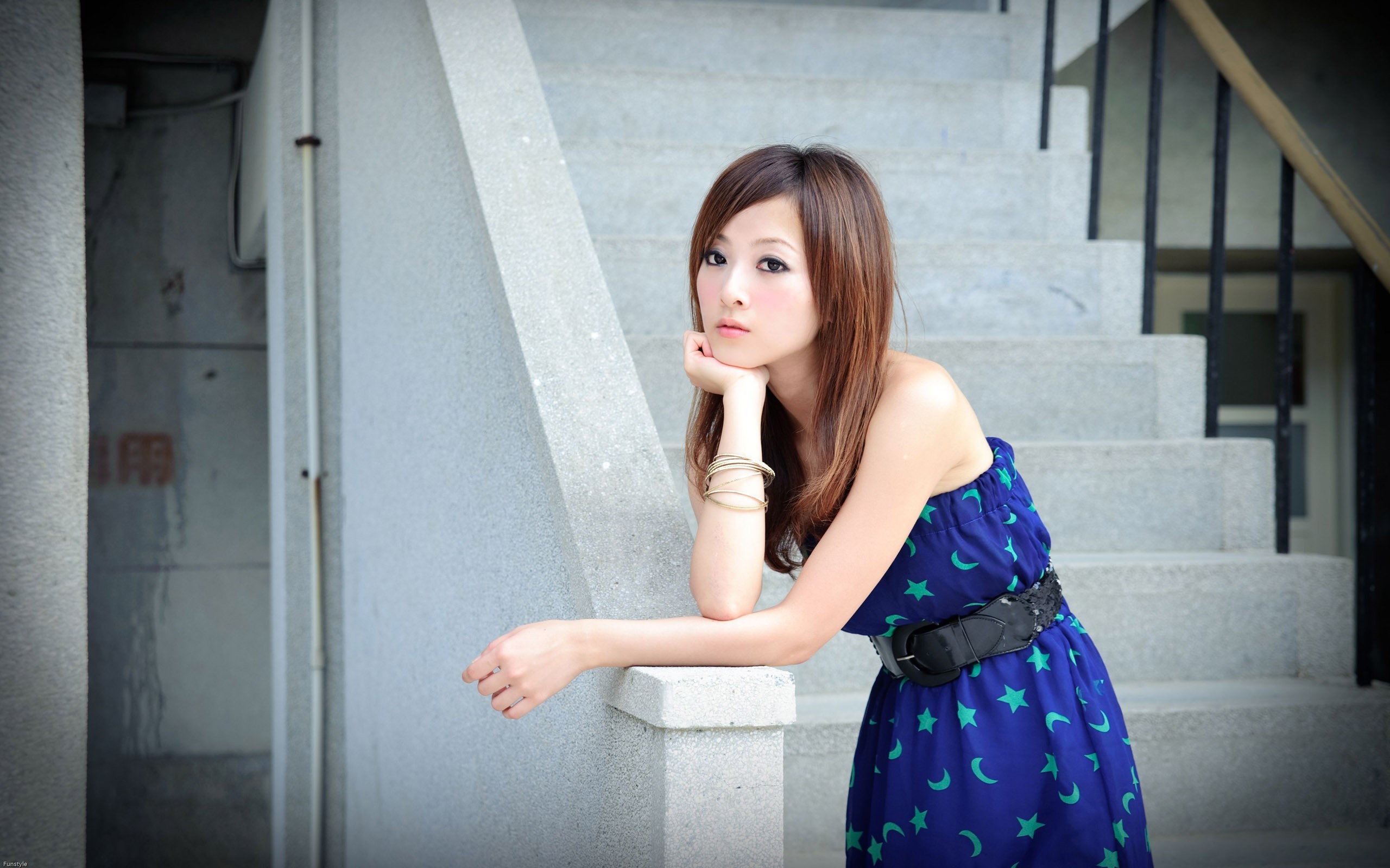 Mikako Zhang Kaijie posing on stairs HD Wallpaper