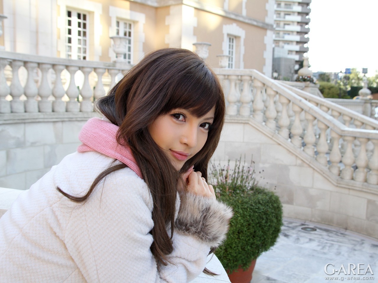 Asian woman in white coat outdoors HD Wallpaper