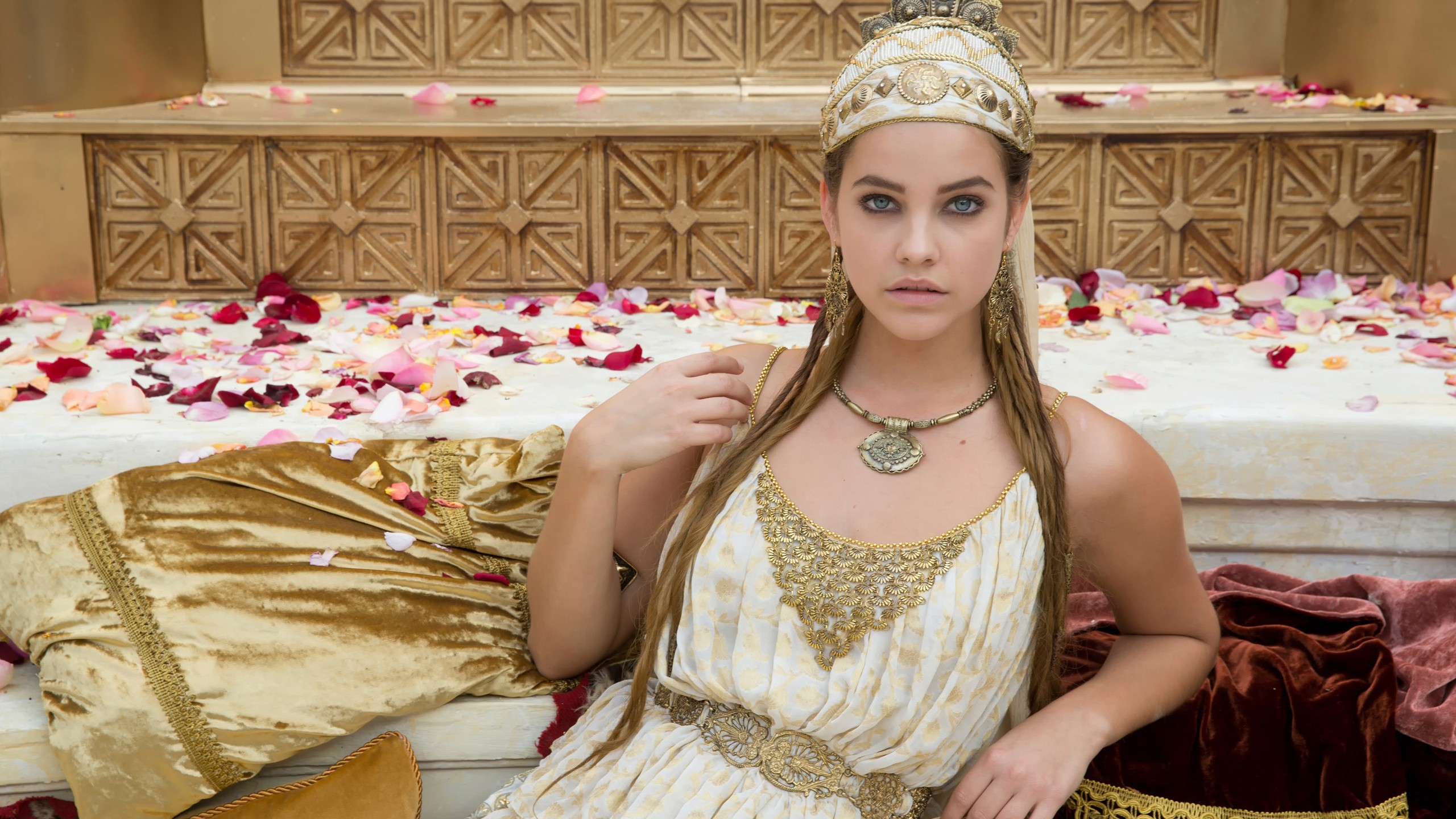 Barbara Palvin in ancient Greek attire HD Wallpaper