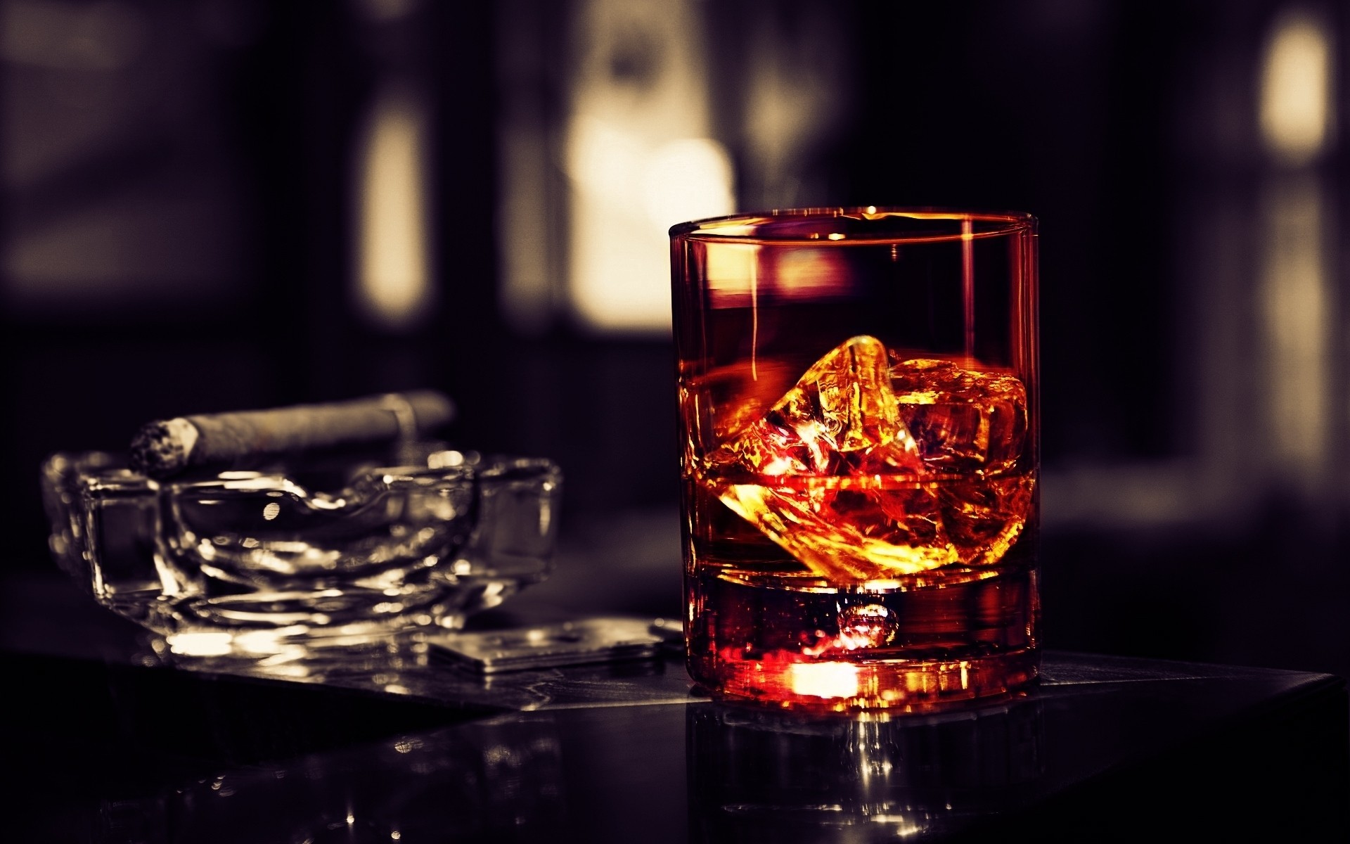 Whiskey and cigar in a glass ashtray HD Wallpaper