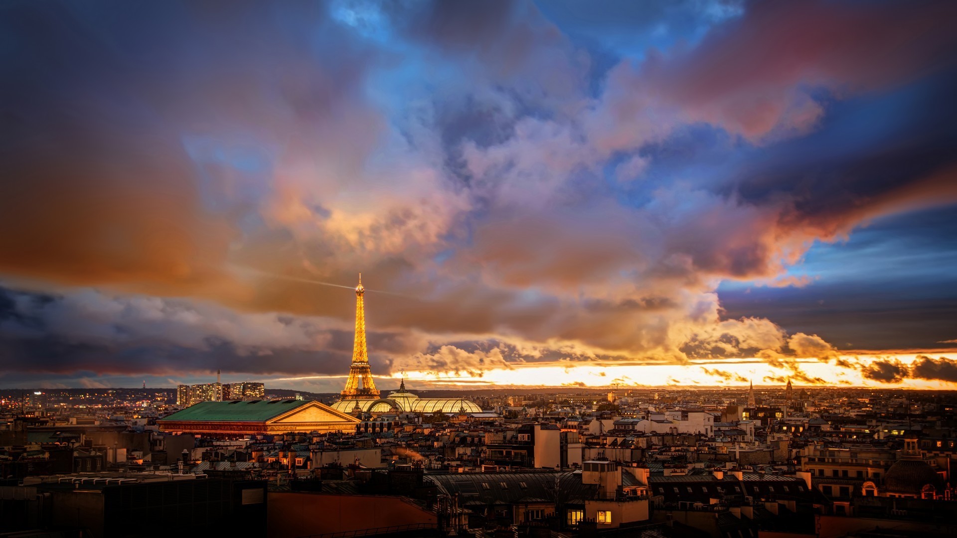 Eiffel Tower and Paris cityscape at sunset HD Wallpaper