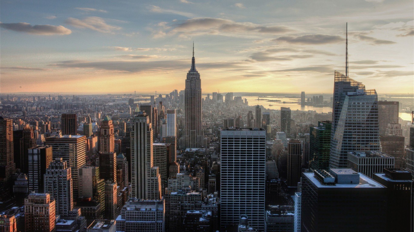 New York City Skyline at Sunset HD Wallpaper