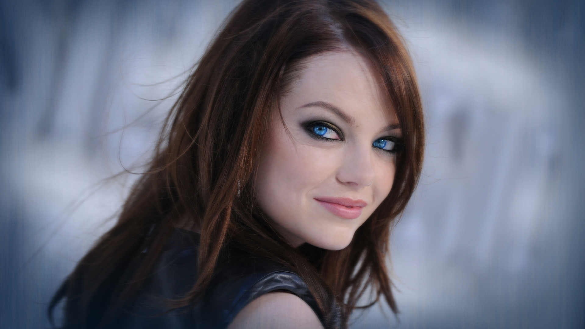 Emma Stone with bright blue eyes HD Wallpaper
