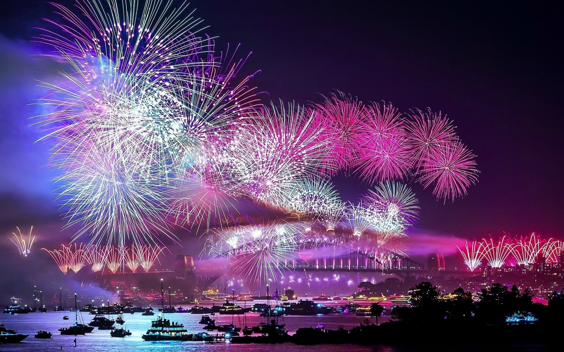 Fireworks over Sydney Harbour at night HD Wallpaper