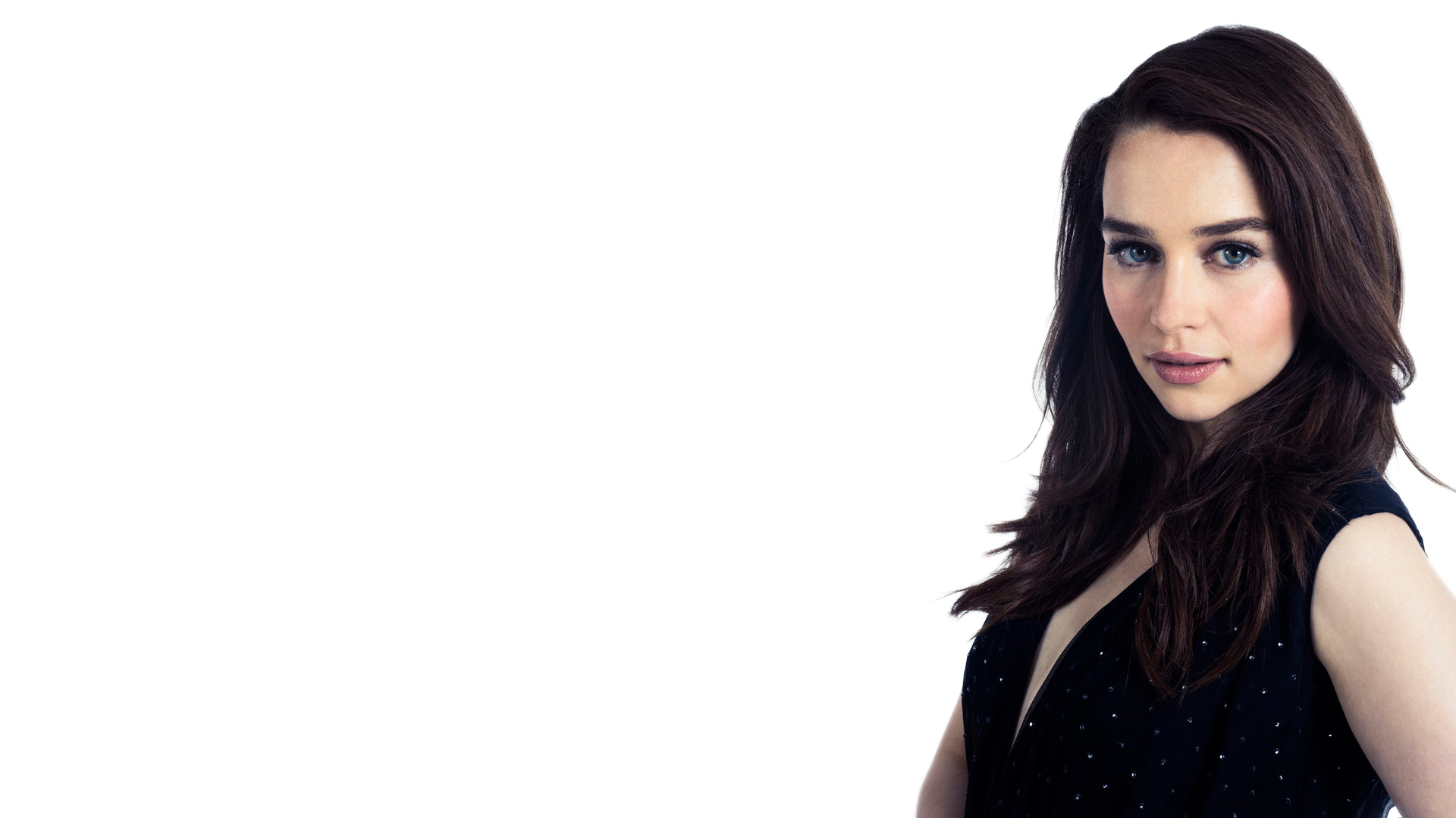 Emilia Clarke looking at the viewer HD Wallpaper