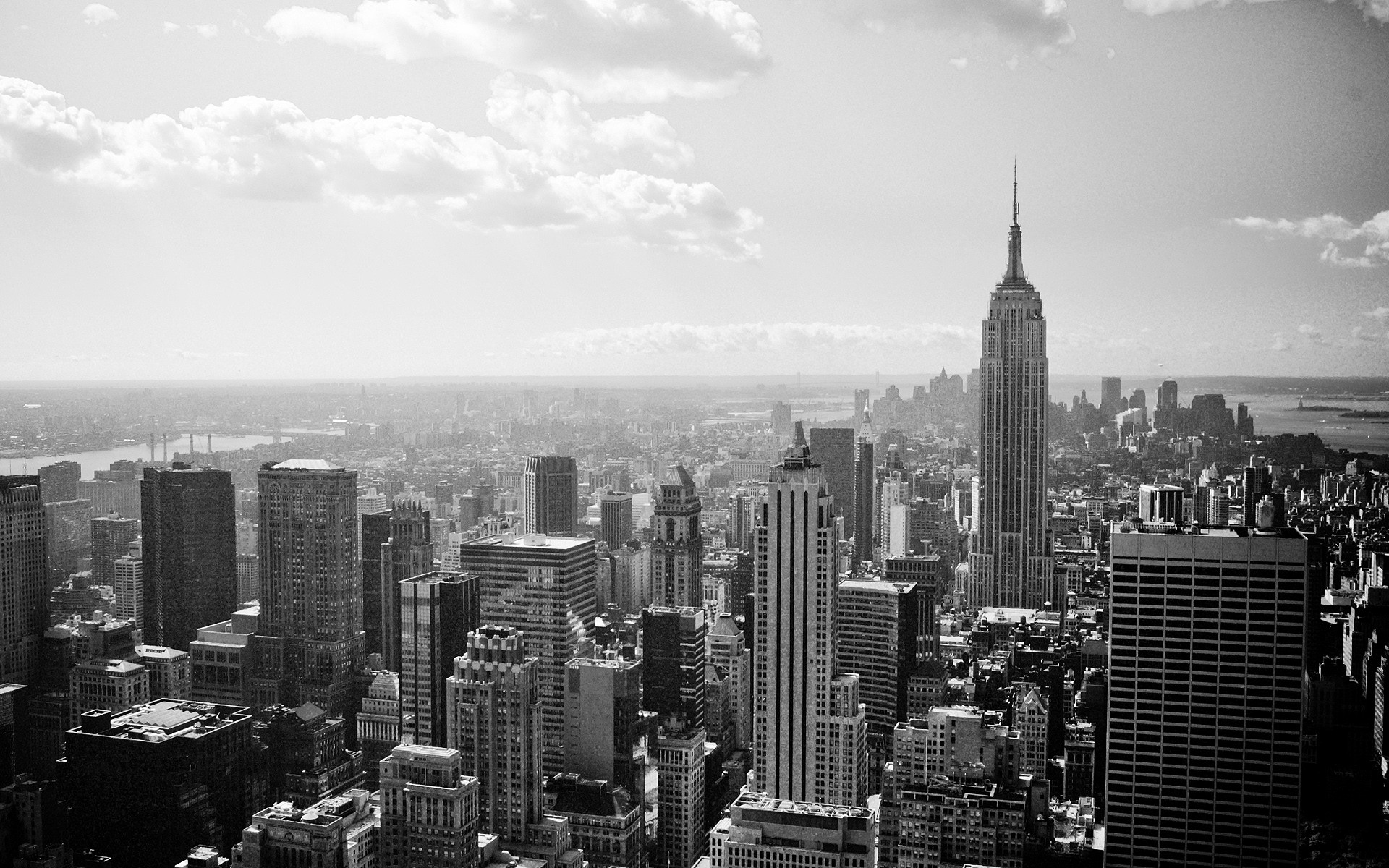 Empire State Building and New York City skyline HD Wallpaper