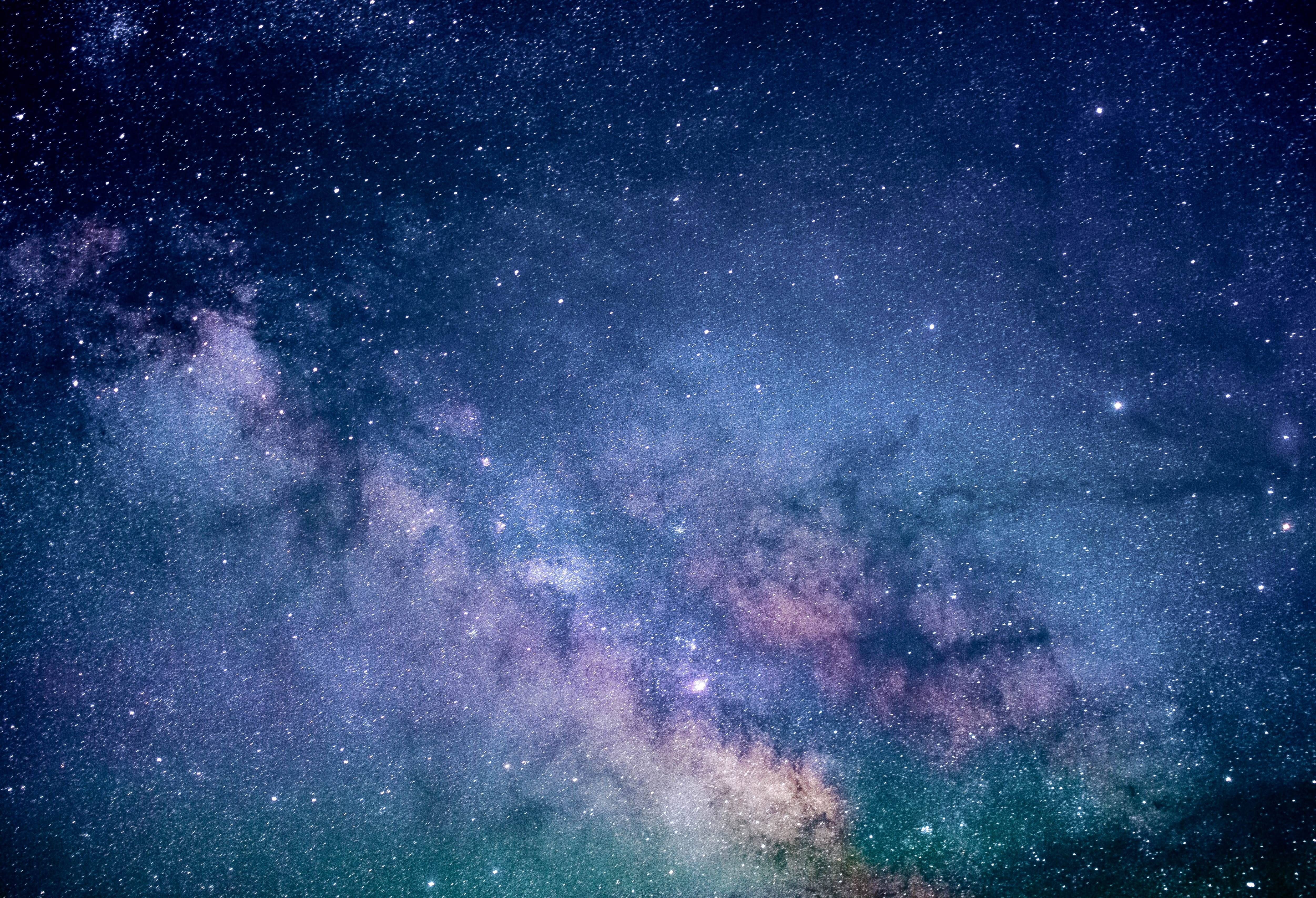 The Milky Way galaxy with countless stars HD Wallpaper