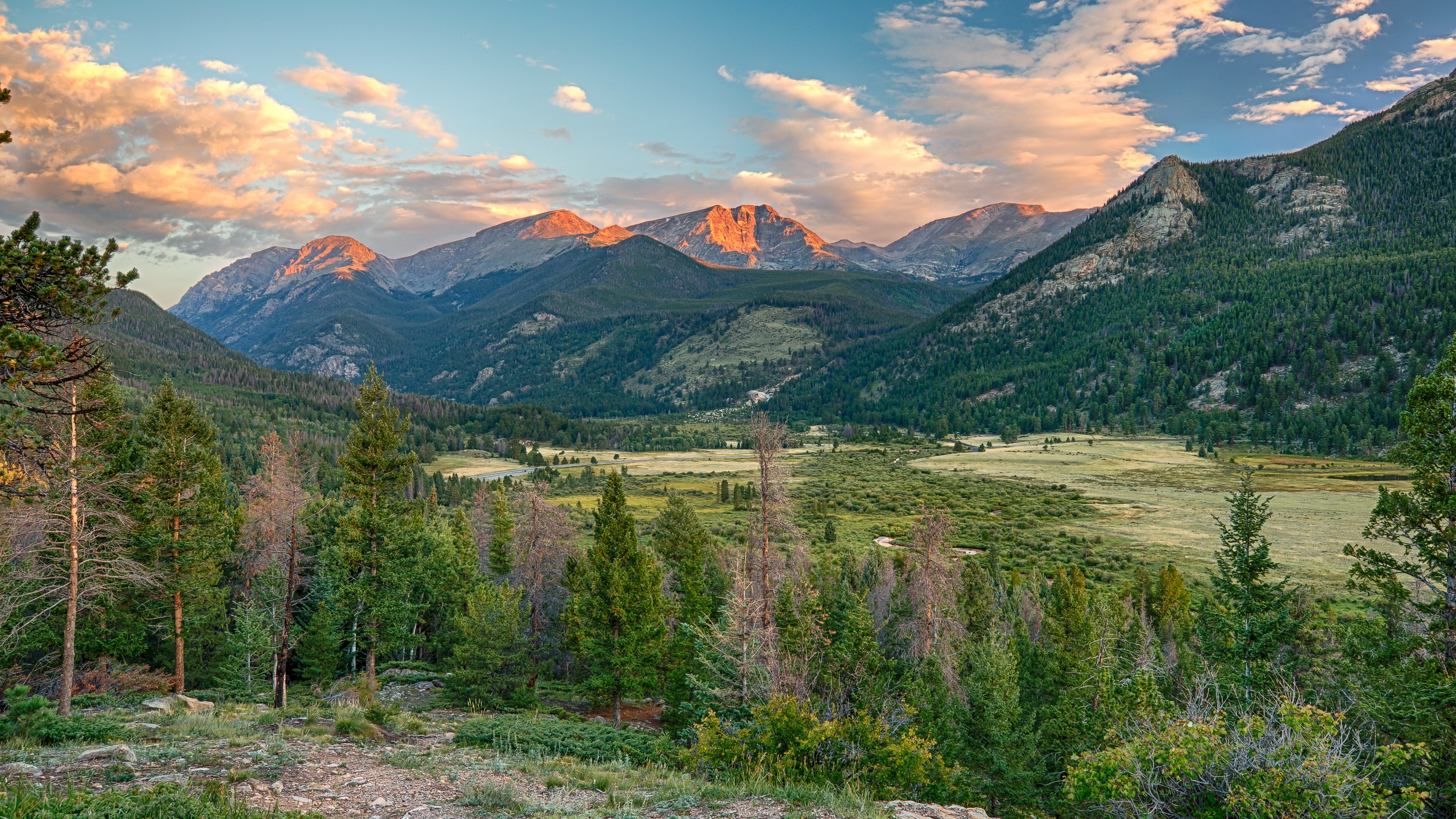 Rocky Mountains National Park at Sunset HD Wallpaper