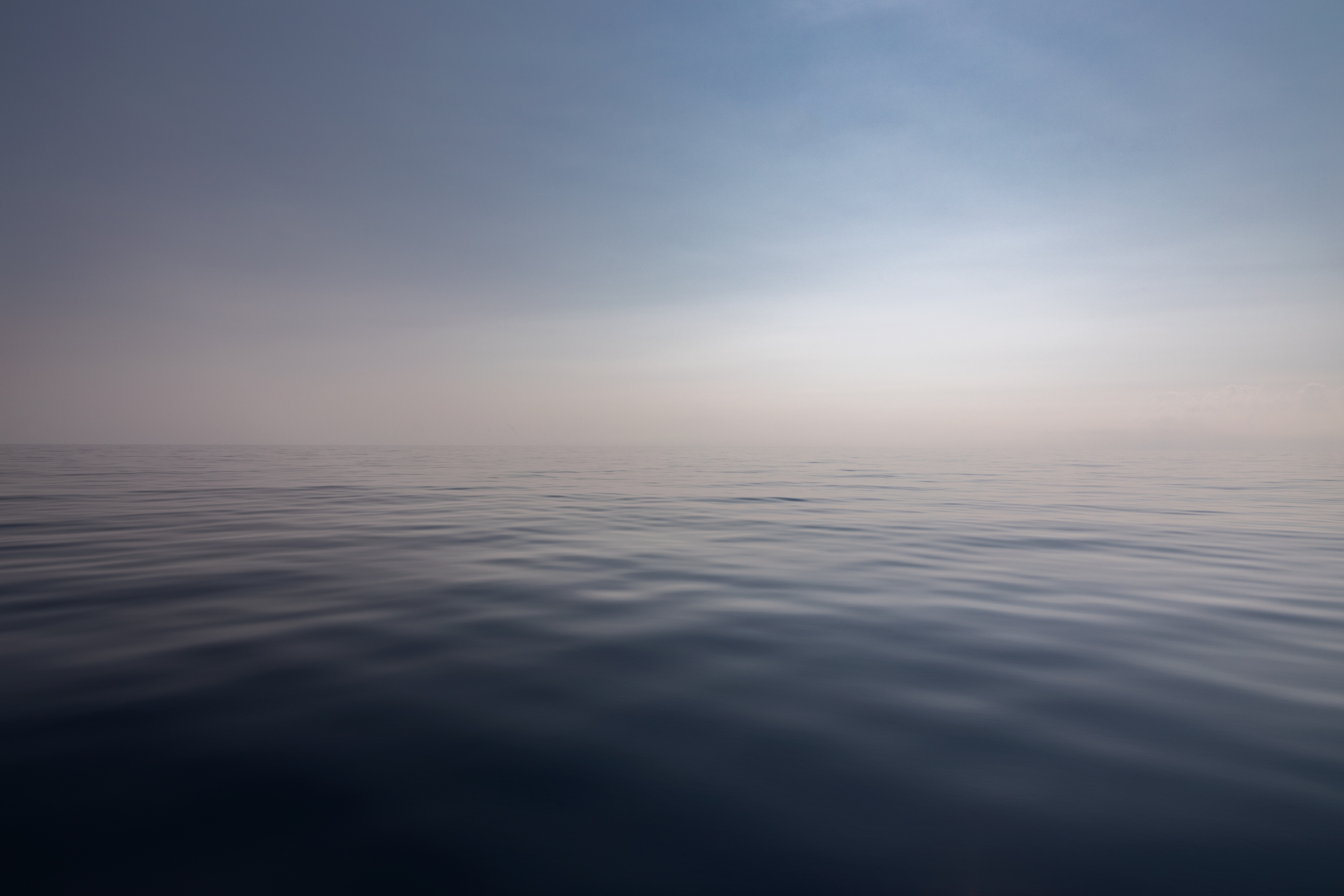 Calm sea and sky at dawn HD Wallpaper