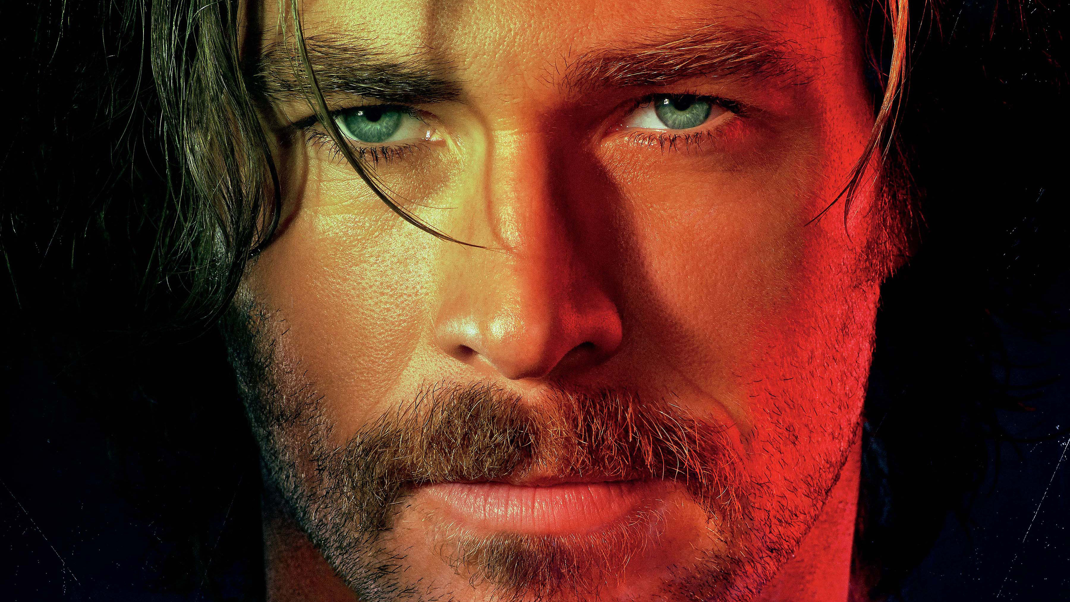 Chris Hemsworth in Bad Times at the El Royale 4K HD Wallpaper