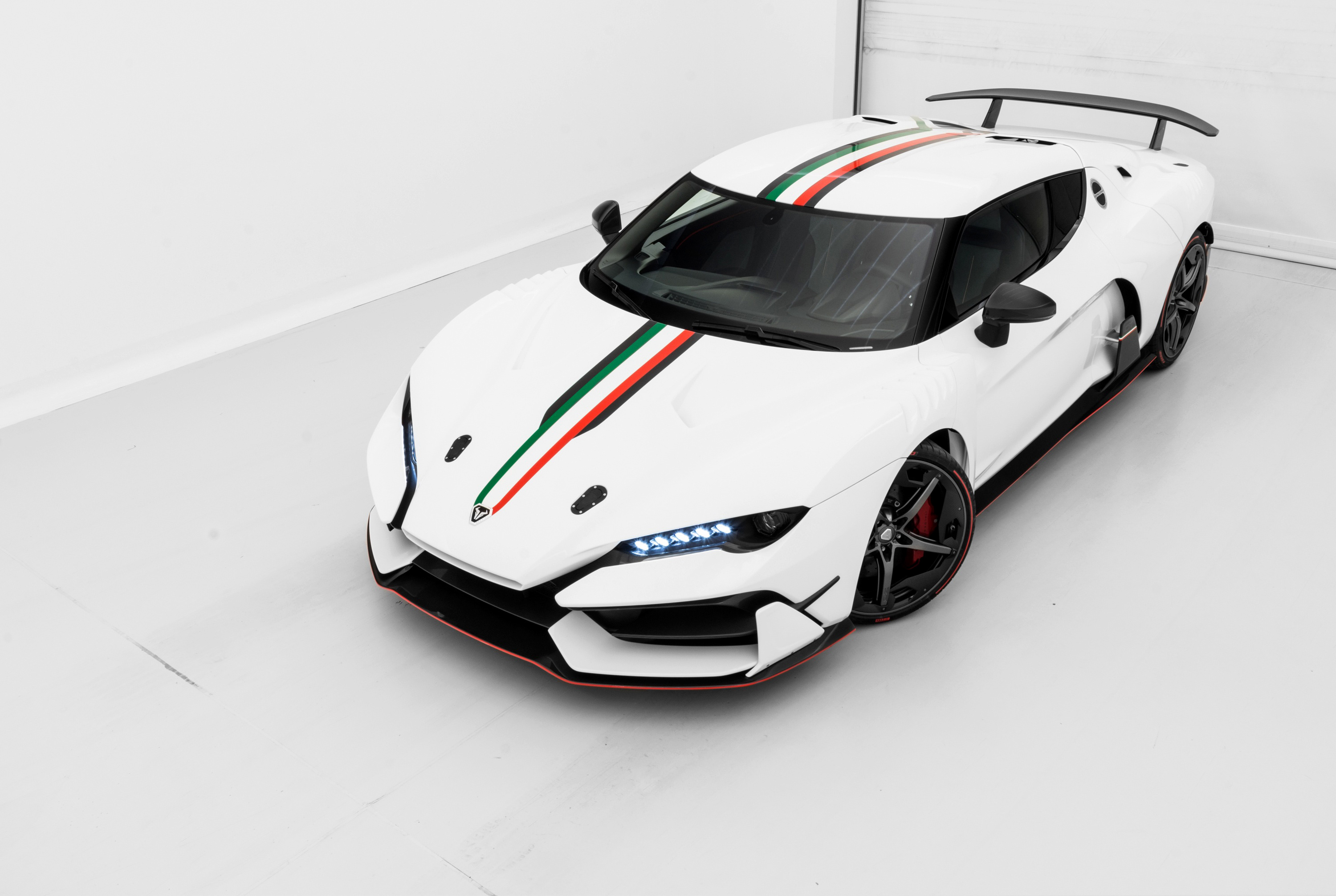 Italdesign Zerouno white sports car with racing stripes HD Wallpaper