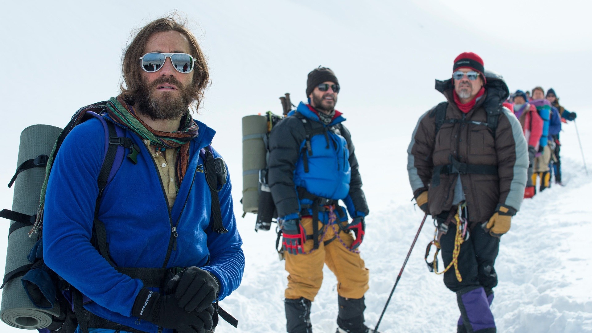 Everest Expedition with Jake Gyllenhaal HD Wallpaper