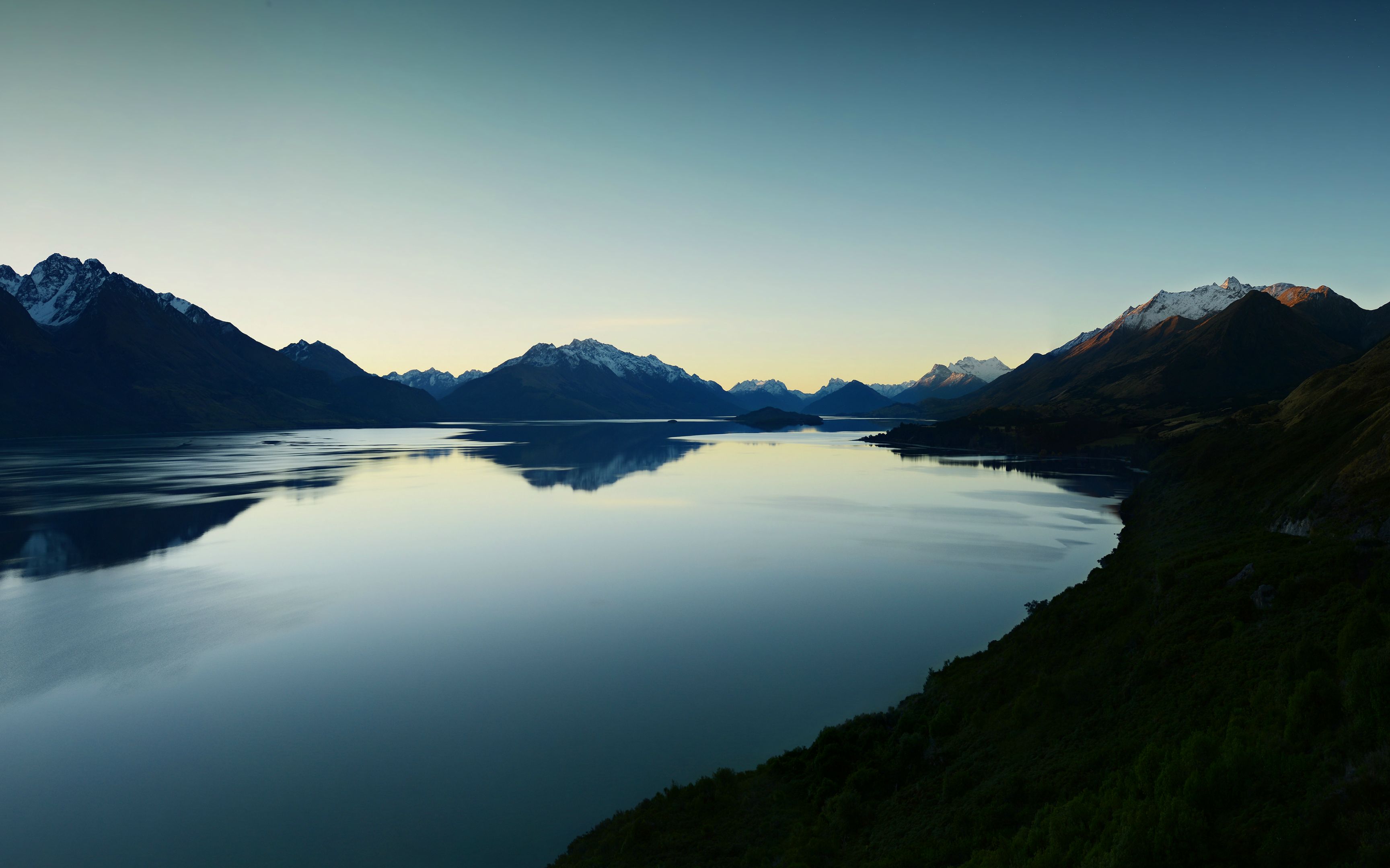 Lake and mountains at sunrise, 4K HD Wallpaper
