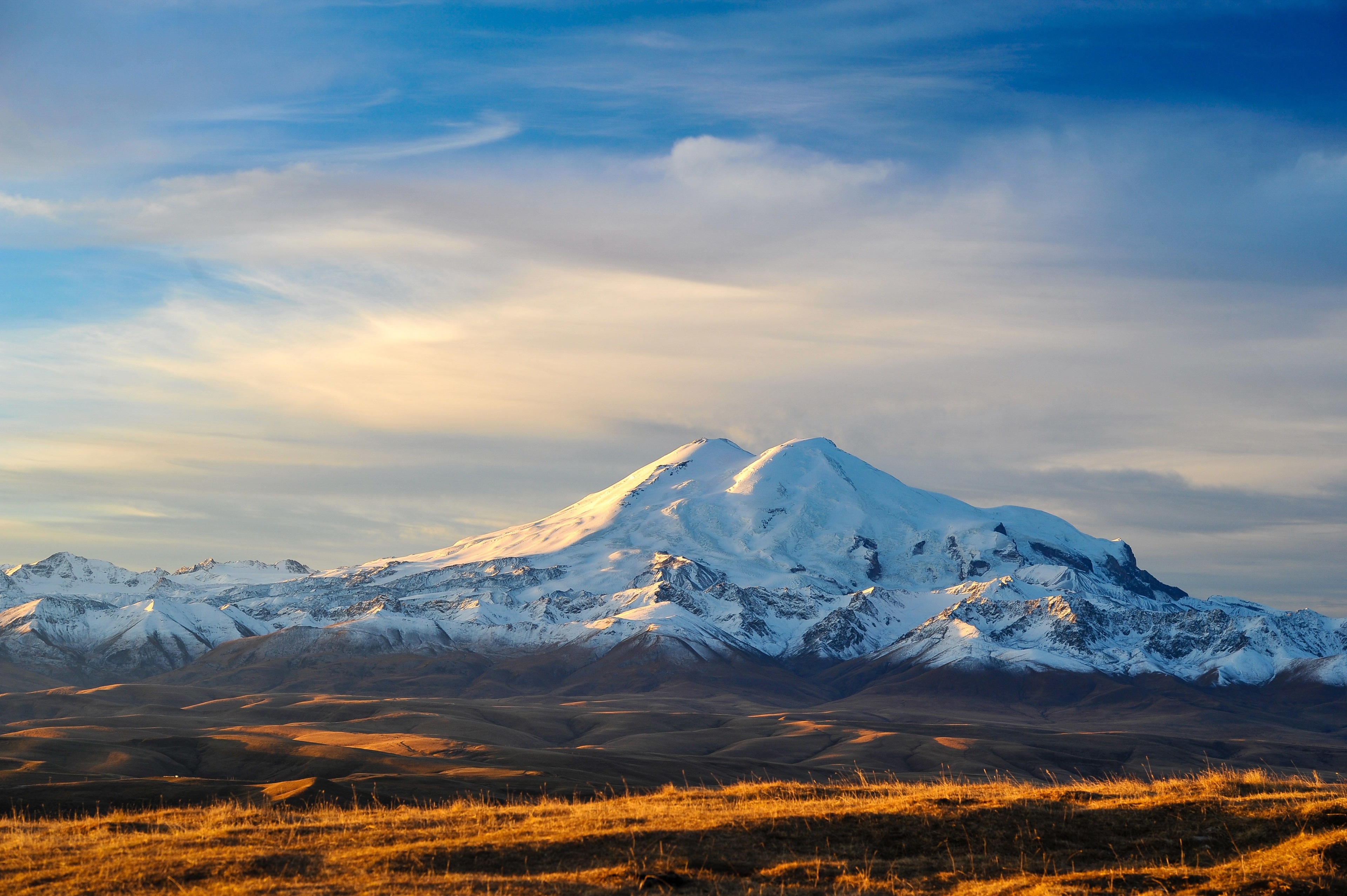 Mount Elbrus in 4K HD Wallpaper