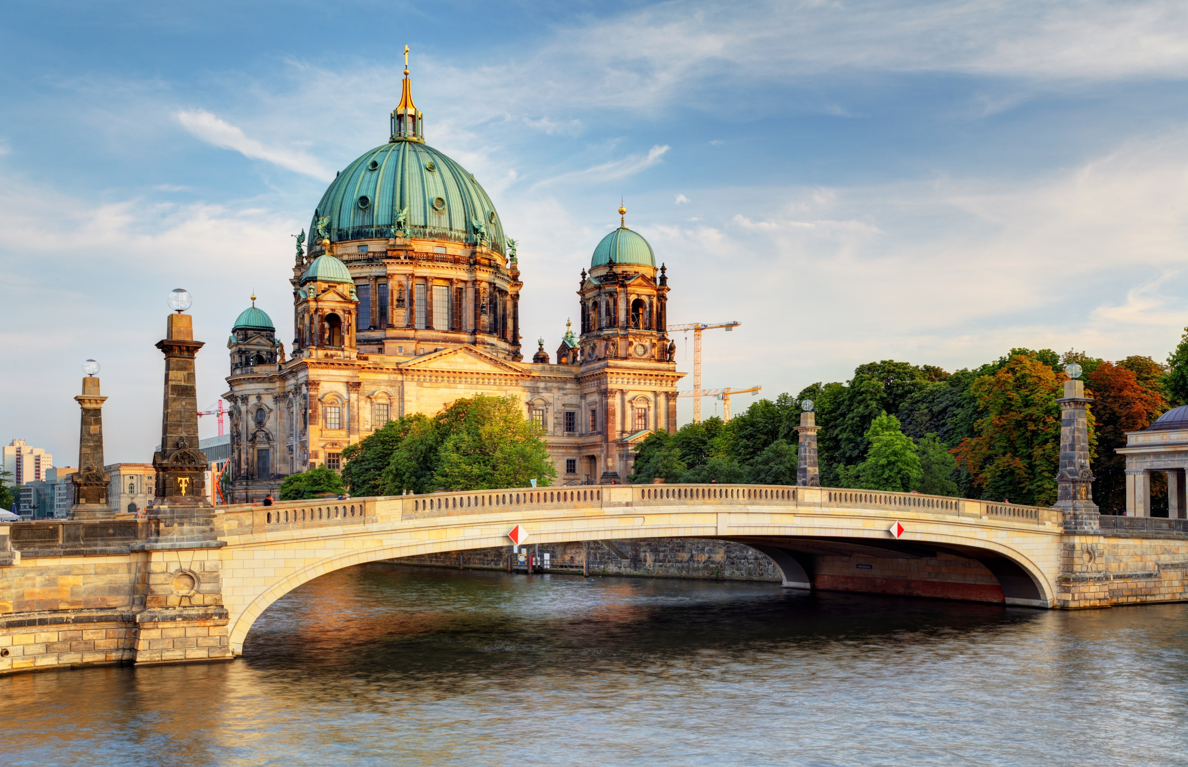Berlin Cathedral with Bridge and River in 4K HD Wallpaper