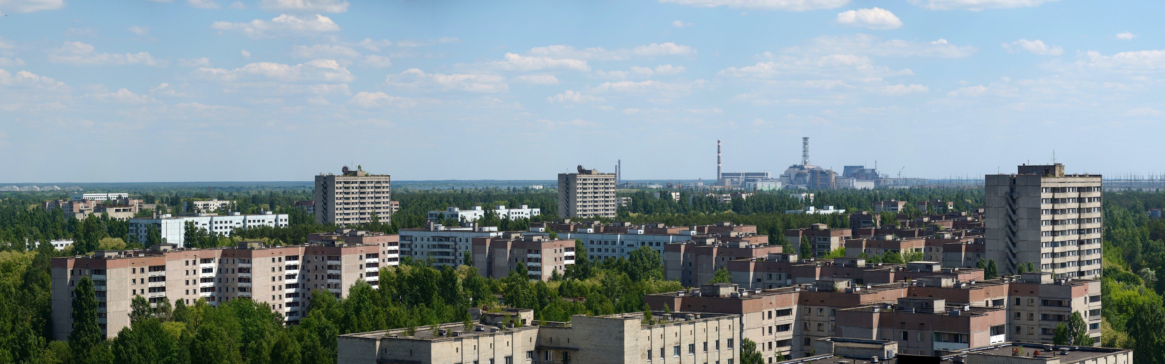 Pripyat, Ukraine: Ghost town near Chernobyl Nuclear Power Plant HD Wallpaper