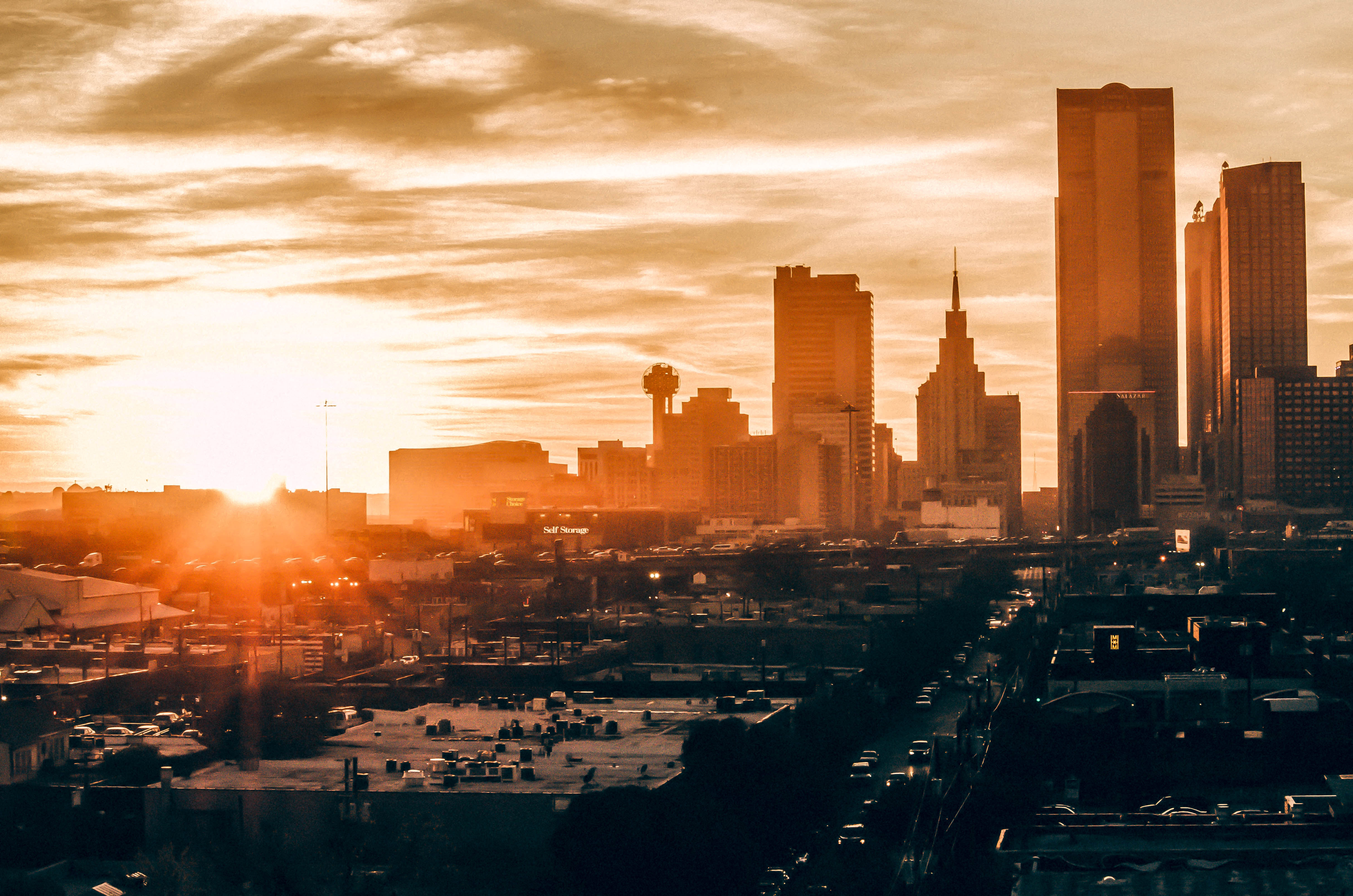 Dallas skyline at sunset HD Wallpaper