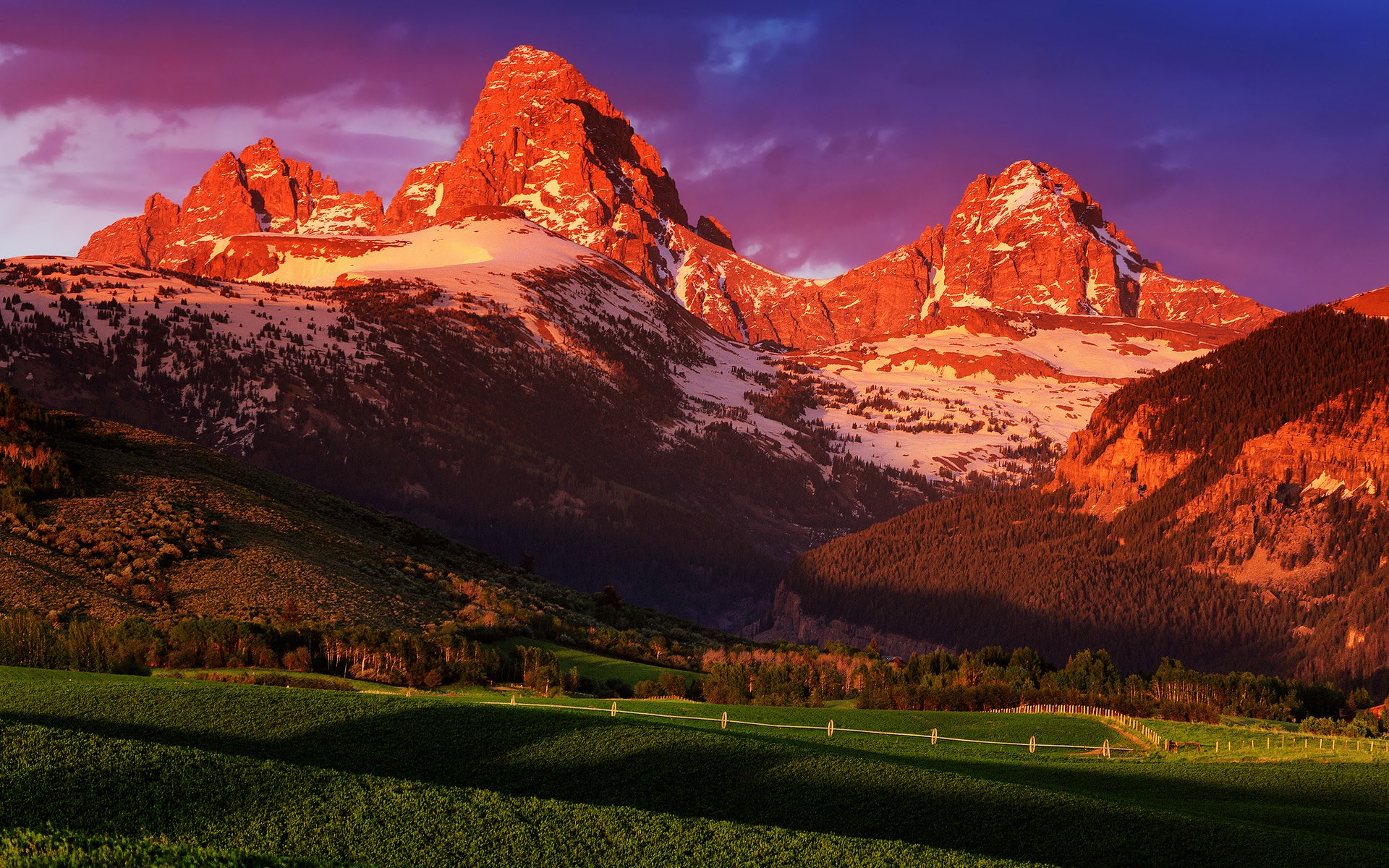 Grand Teton Mountains at Sunrise HD Wallpaper