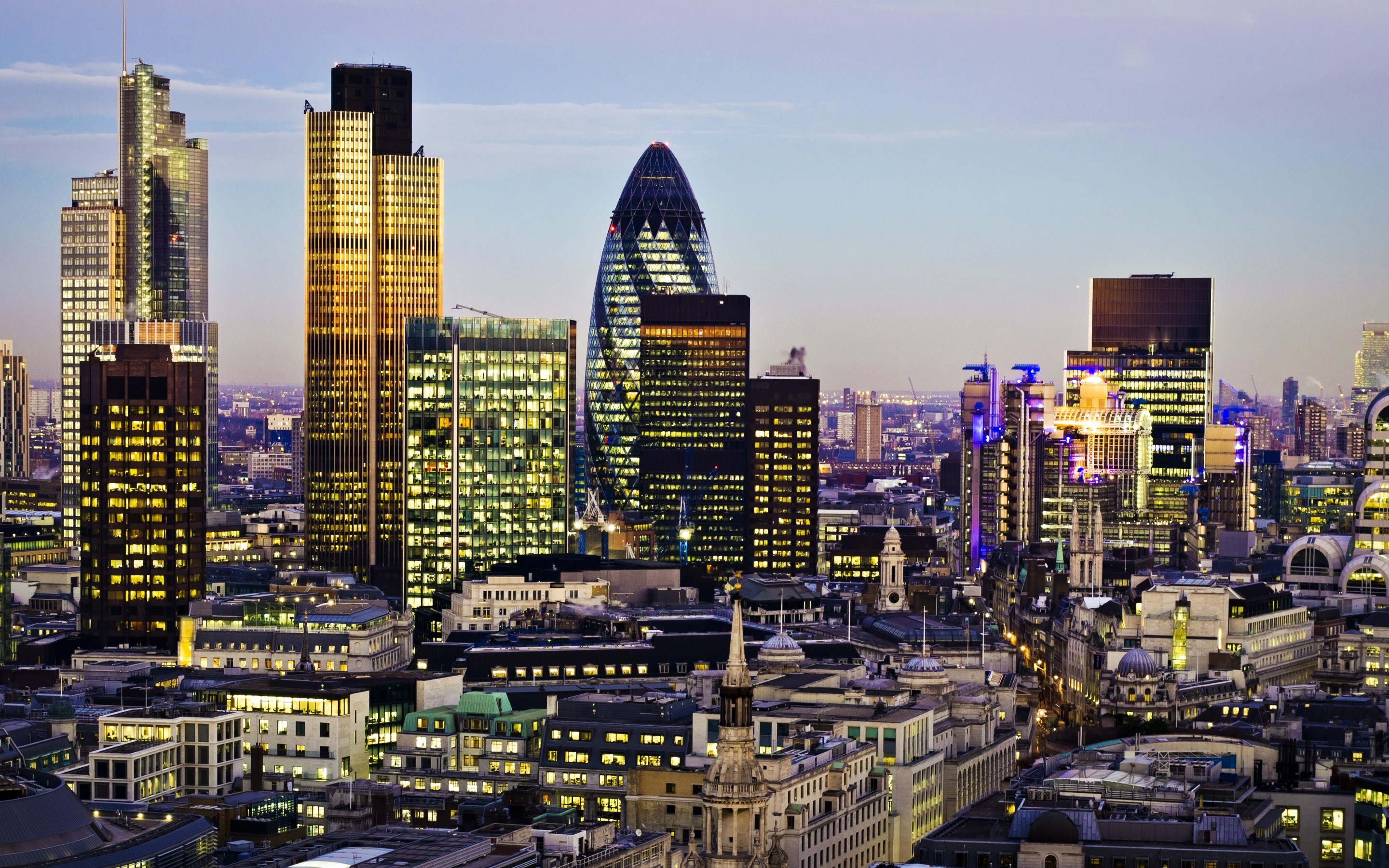 London skyline with modern skyscrapers at dusk HD Wallpaper