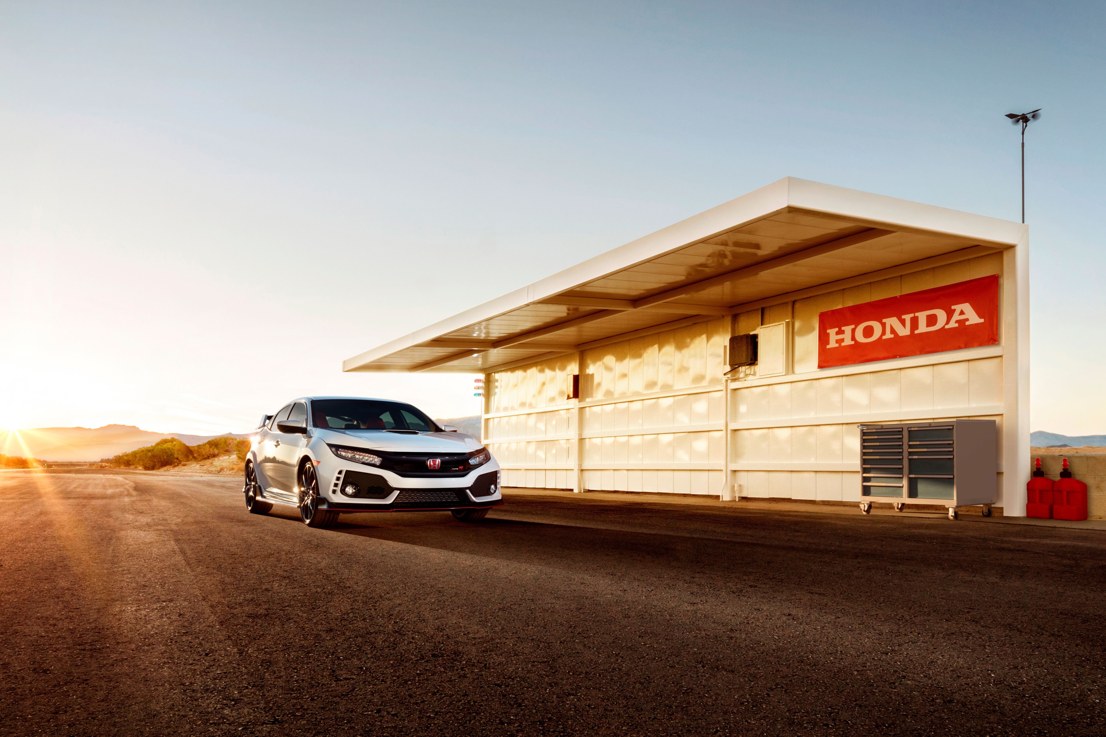 Honda Civic Type R at a pit stop HD Wallpaper