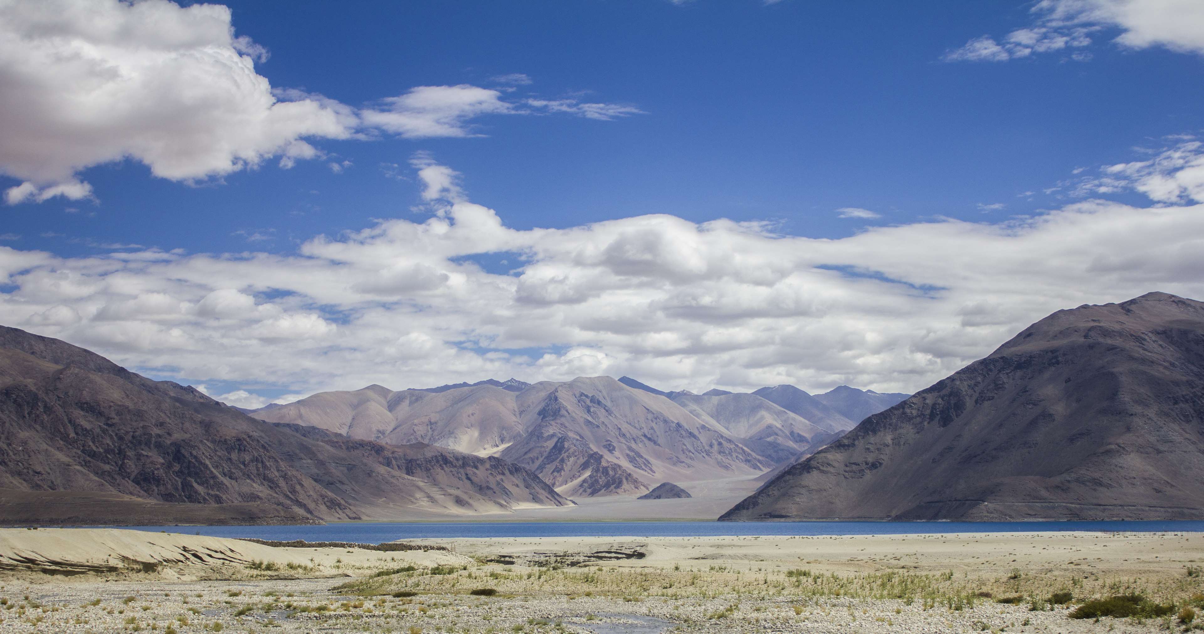 Mountains and lake in Ladakh 4K HD Wallpaper