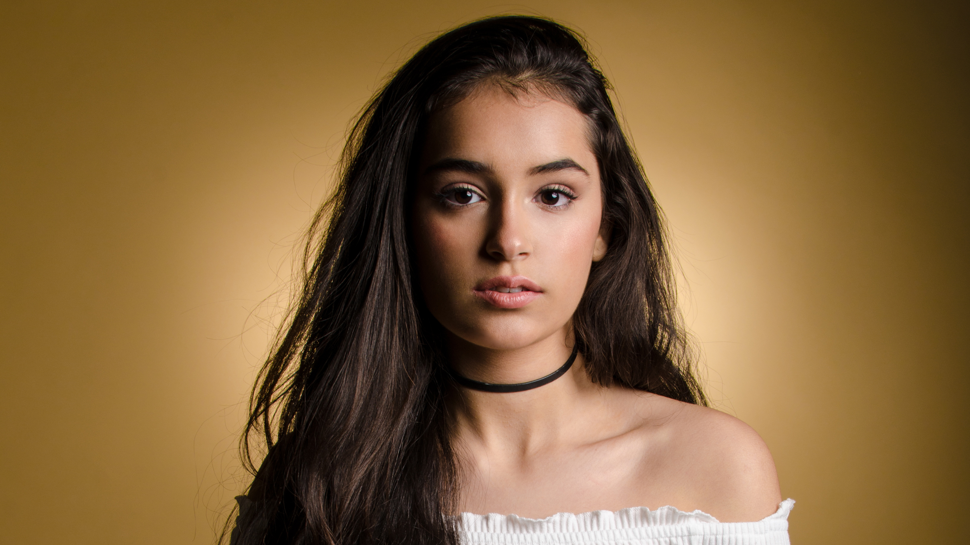 Clara Moreira 4K HD Wallpaper