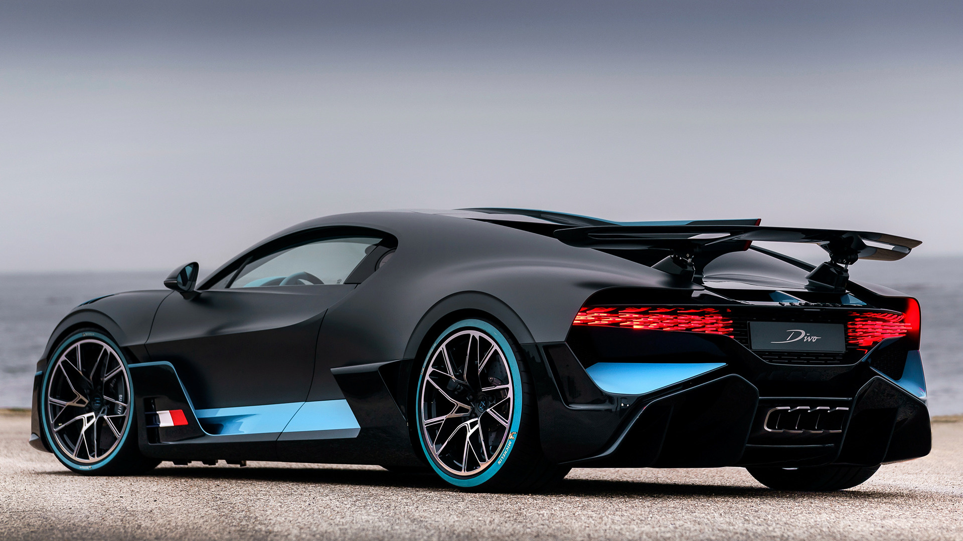 Bugatti Divo supercar rear view HD Wallpaper