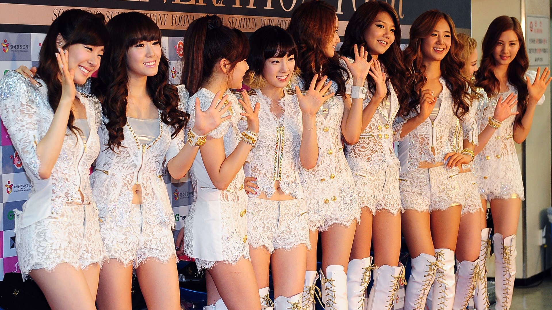 Girls Generation in white lace outfits HD Wallpaper