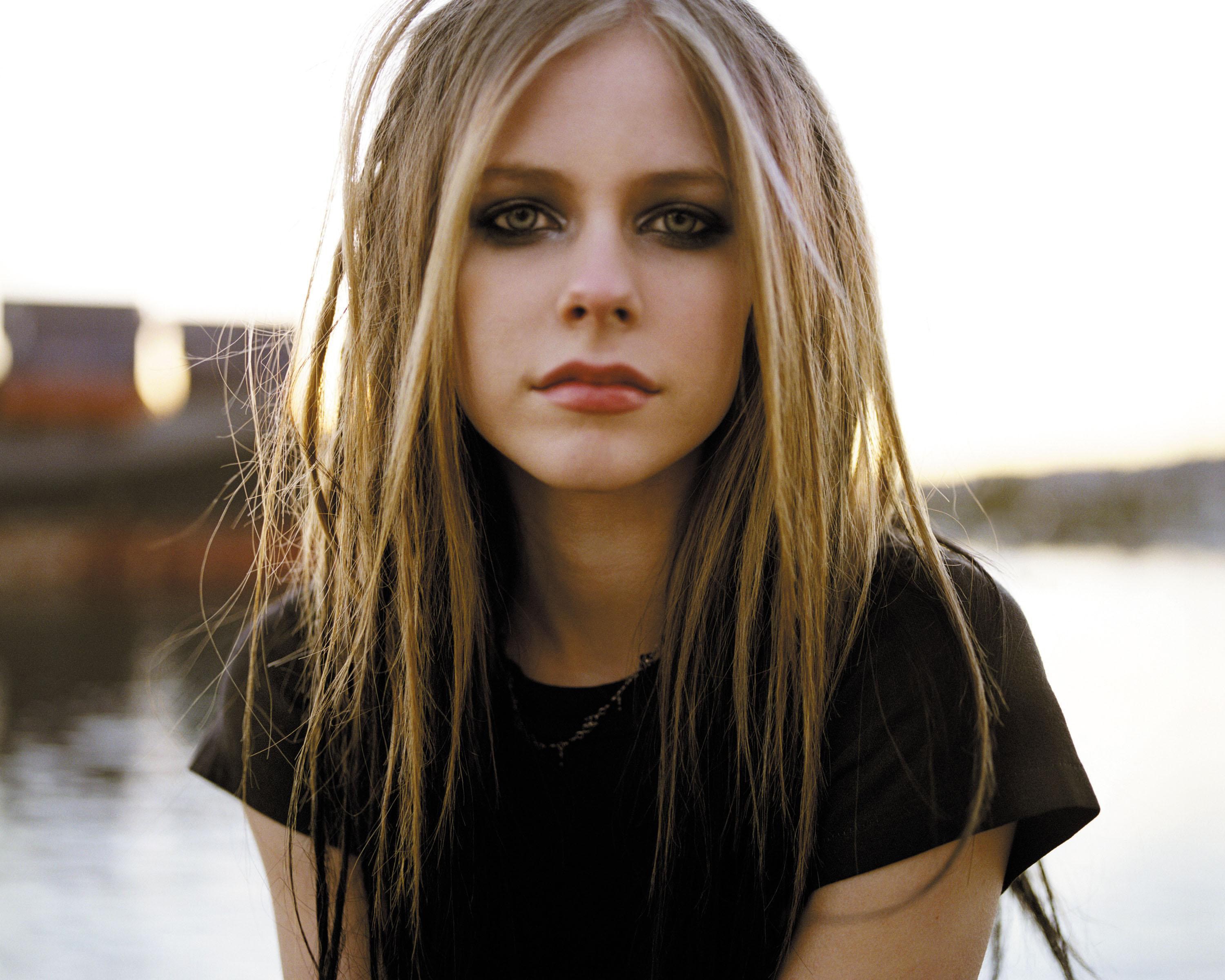 HD Avril Lavigne HD Wallpaper Rare Gallery HD Avril Lavigne HD Wallpaper Rare Gallery