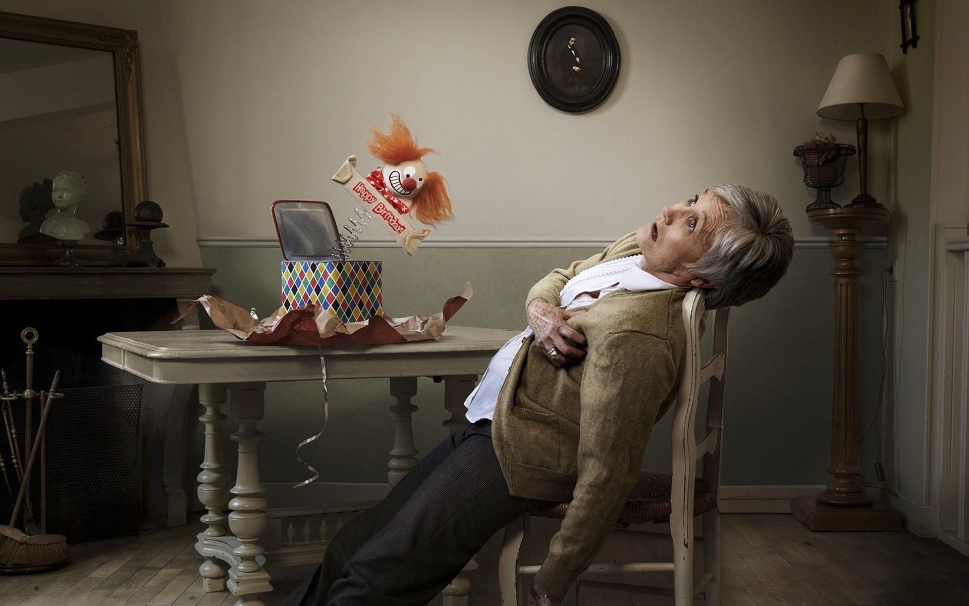 Jack-in-the-box scares an elderly woman HD Wallpaper
