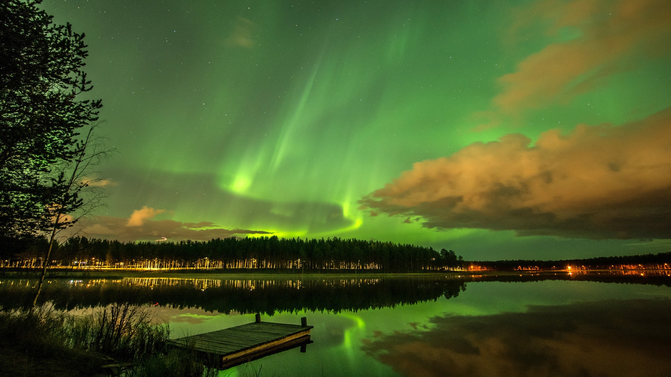 Aurora Borealis over a lake with a wooden dock HD Wallpaper