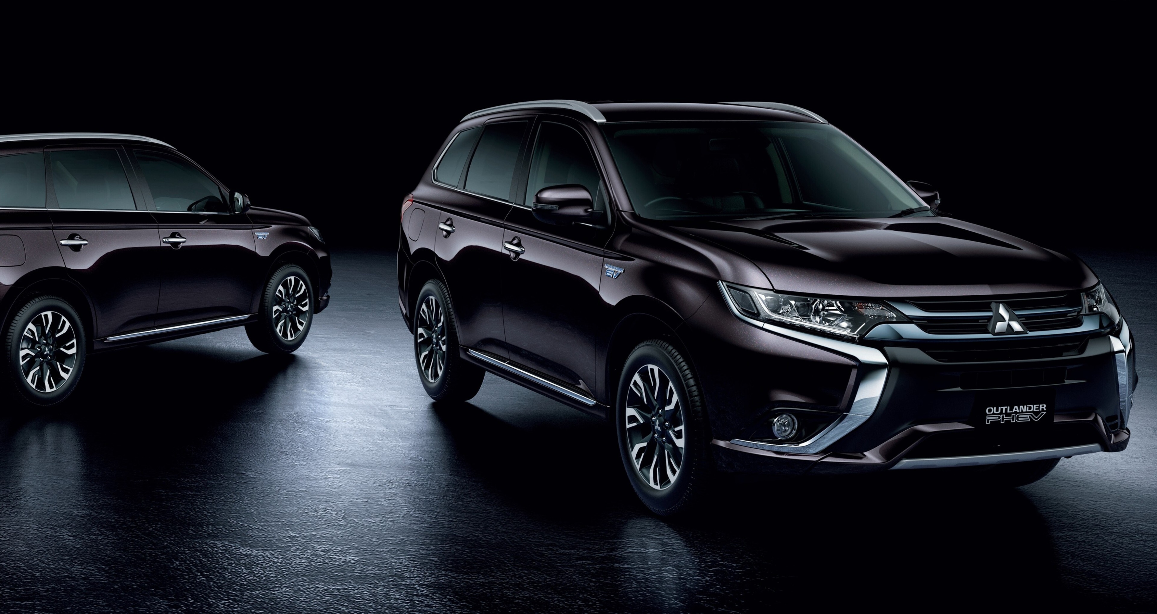 Mitsubishi Outlander PHEV 4K HD Wallpaper