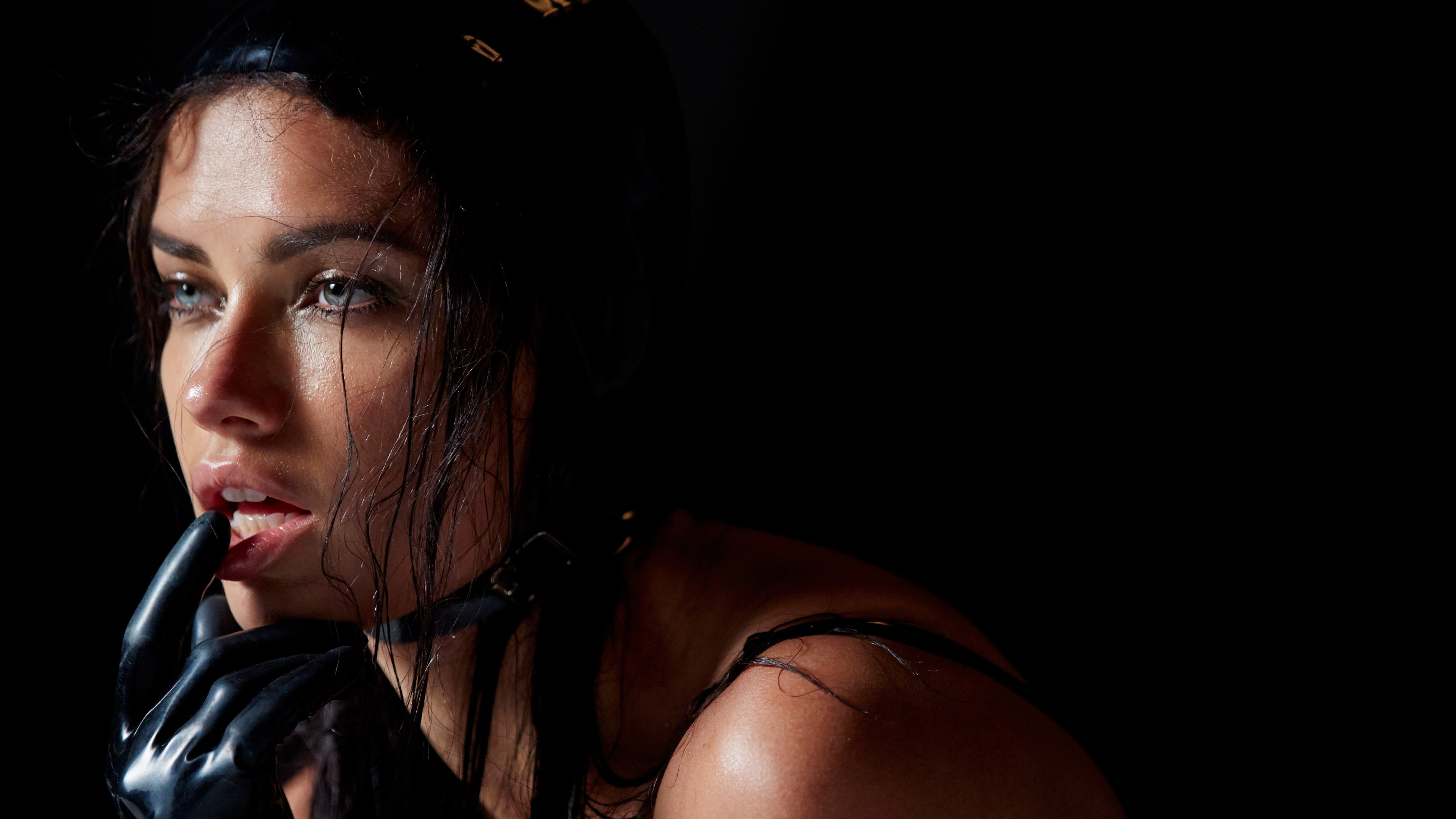 Adriana Lima 4K HD Wallpaper