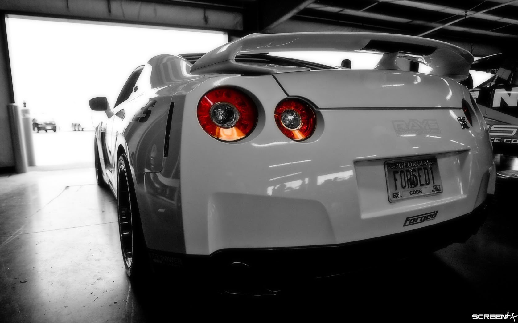 White Nissan GT-R with custom license plate HD Wallpaper