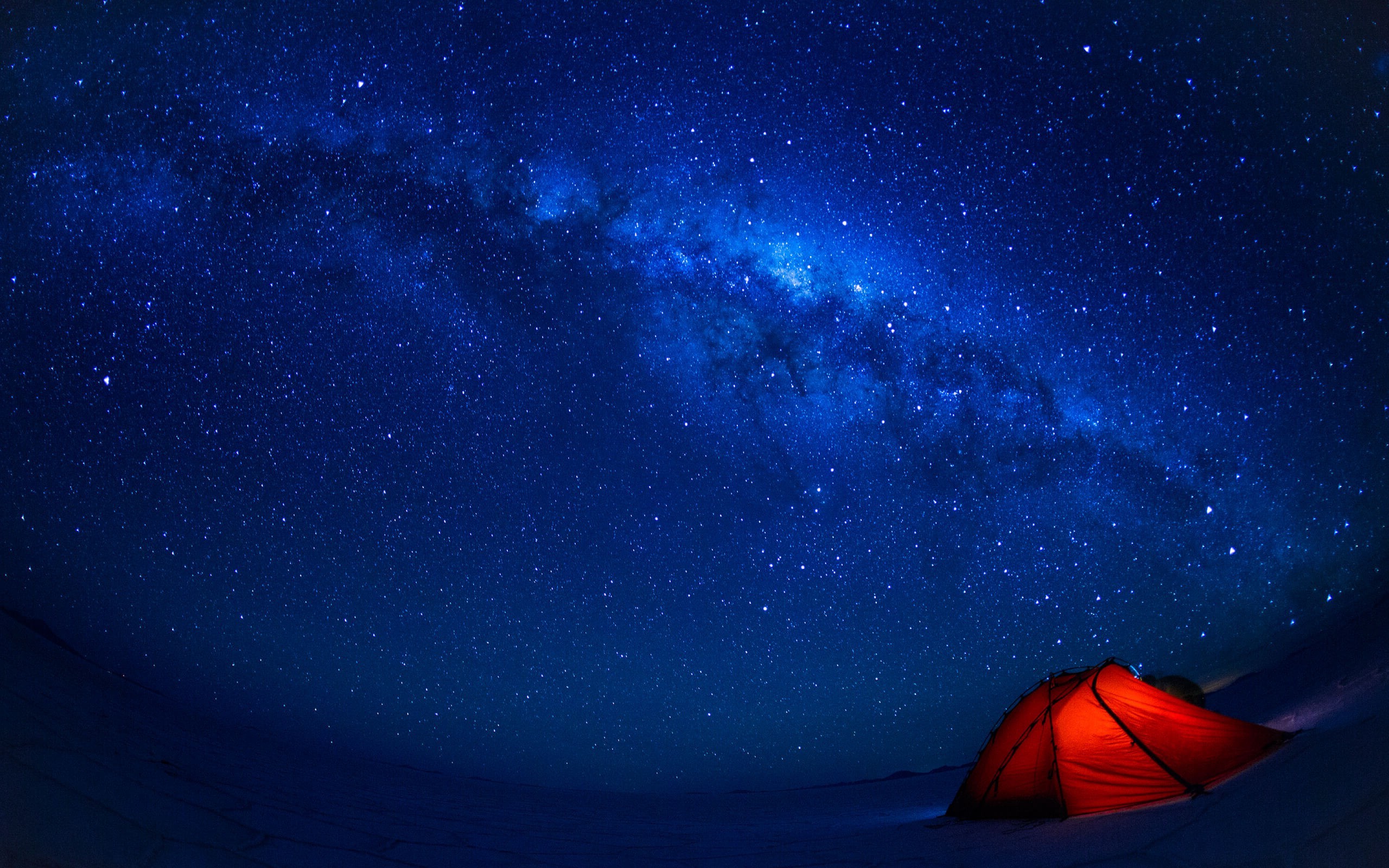 Tent under the Milky Way galaxy HD Wallpaper
