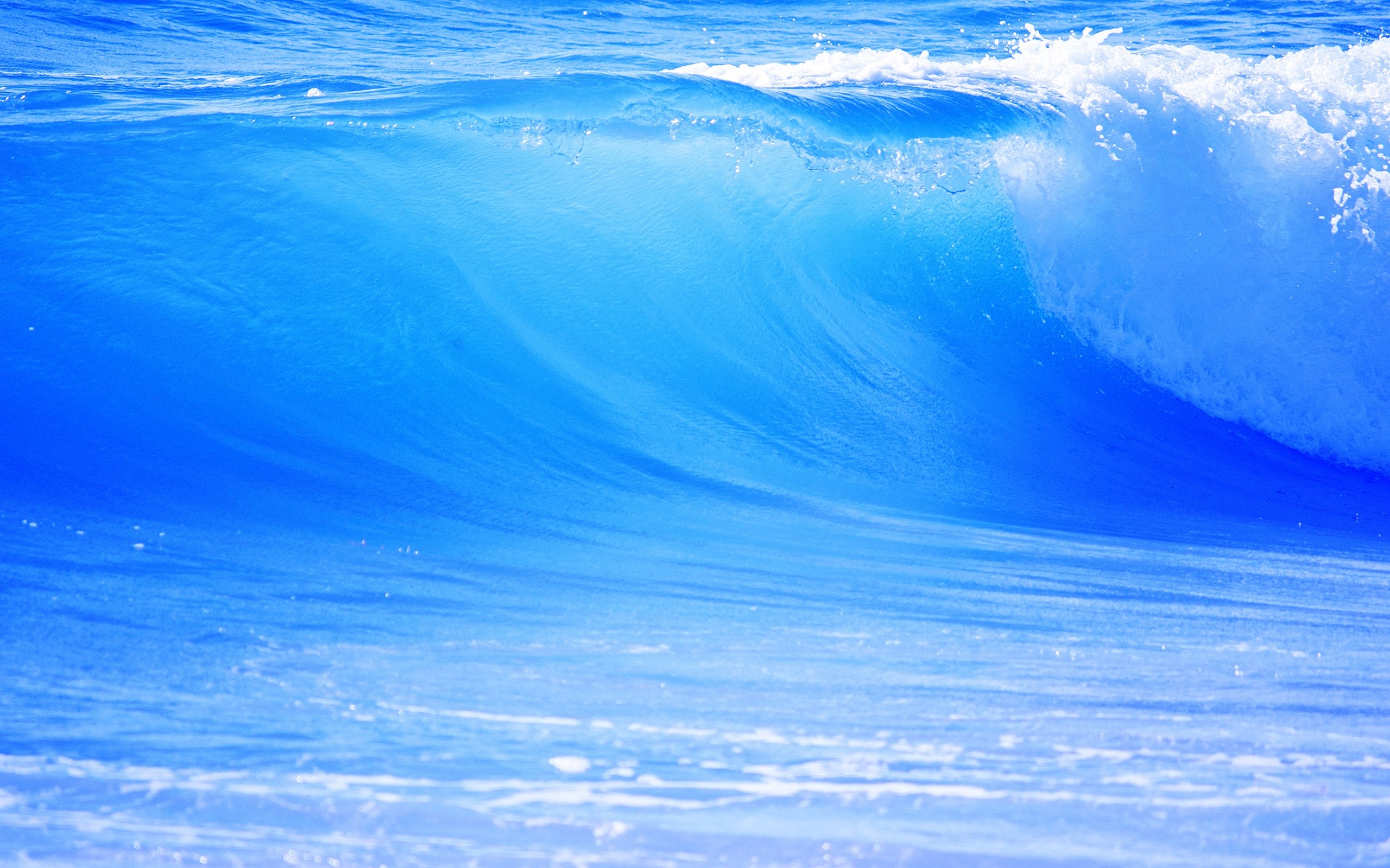 Blue Ocean Wave Crashing HD Wallpaper