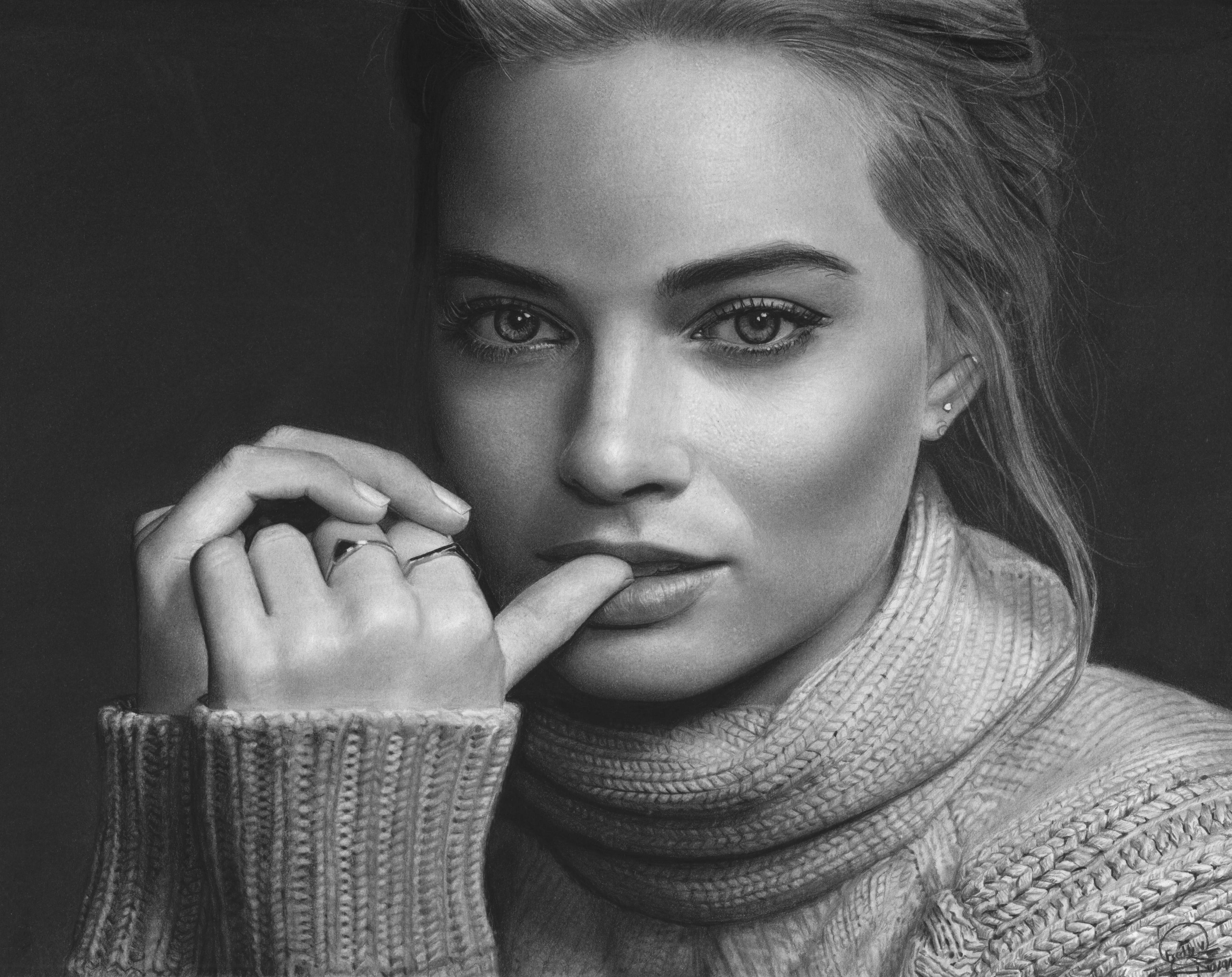 Margot Robbie monochrome portrait HD Wallpaper