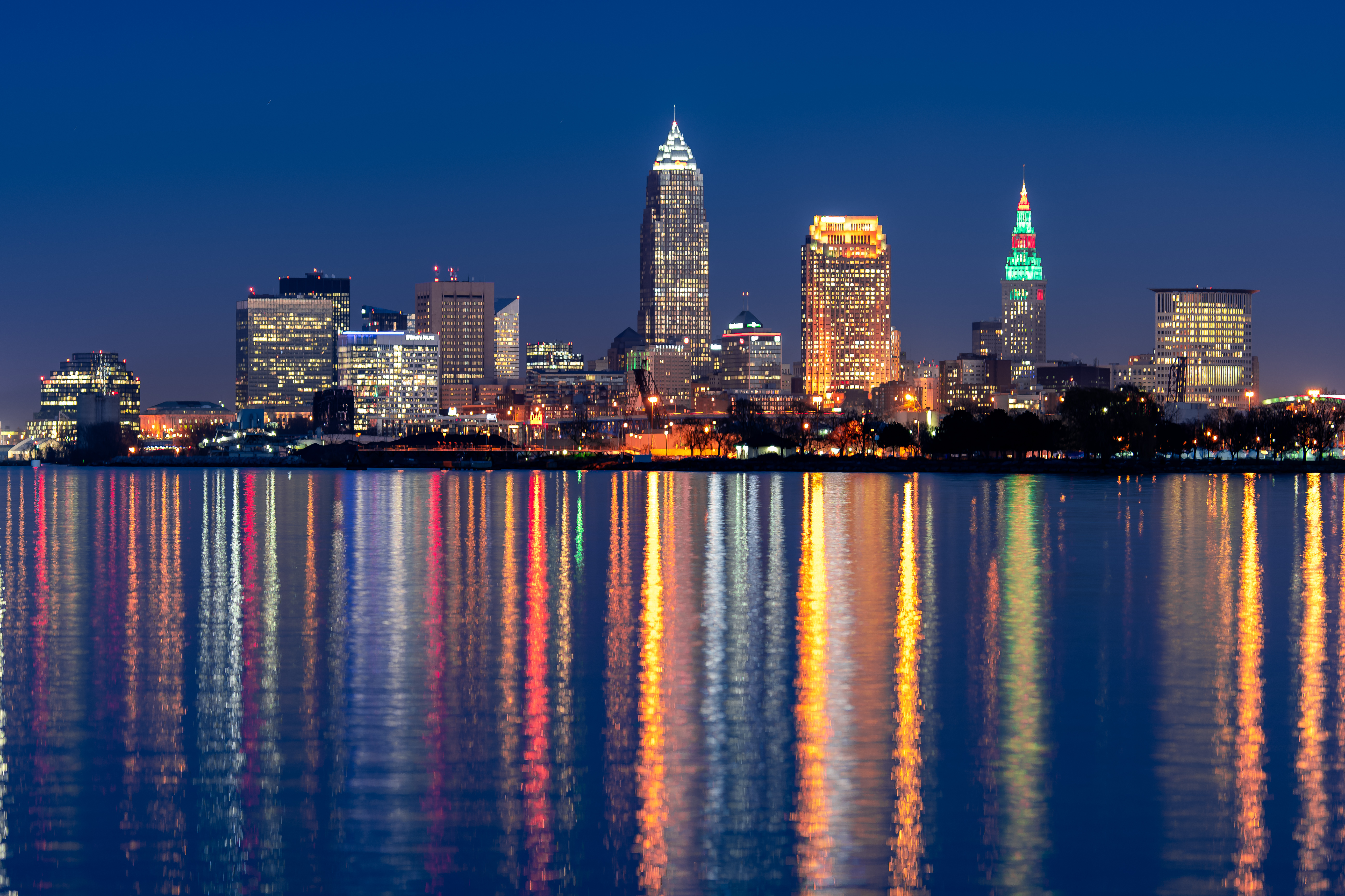 Cleveland Cityscape at Night with Reflections HD Wallpaper