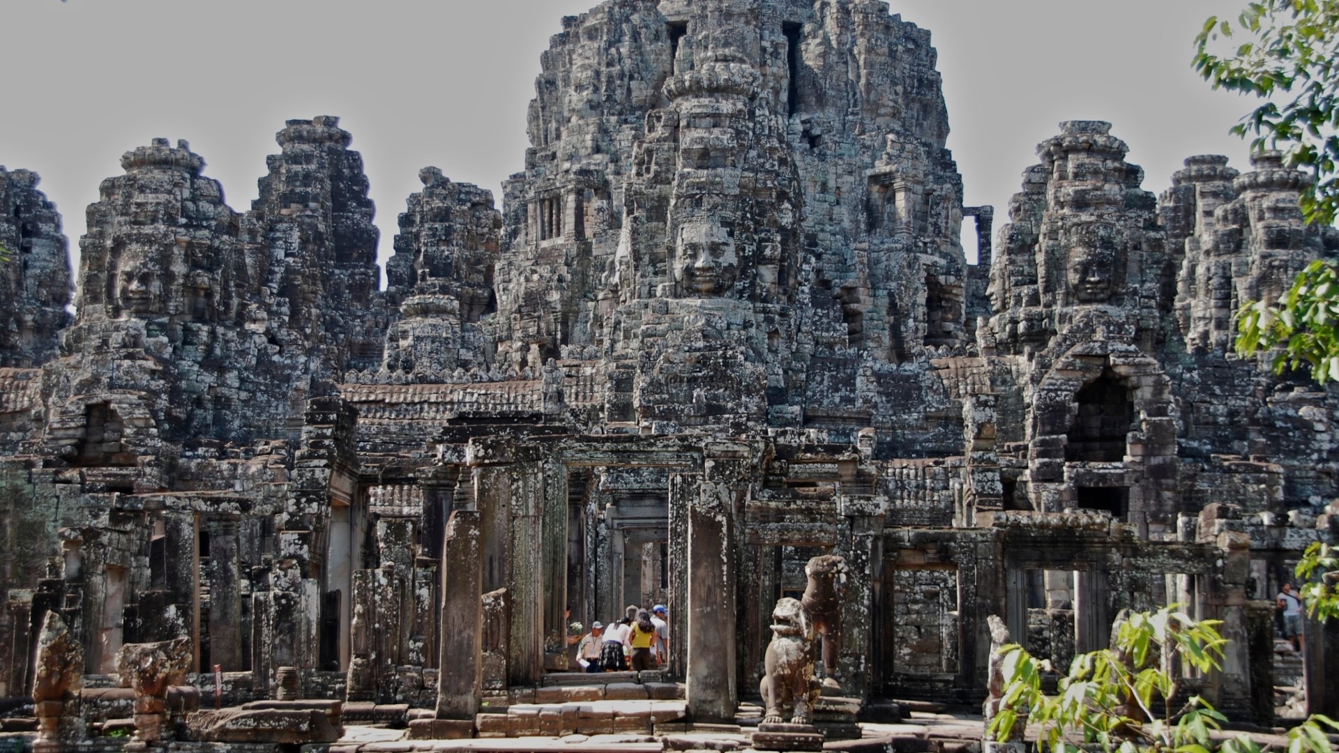 Bayon Temple faces, Angkor Thom, Cambodia HD Wallpaper