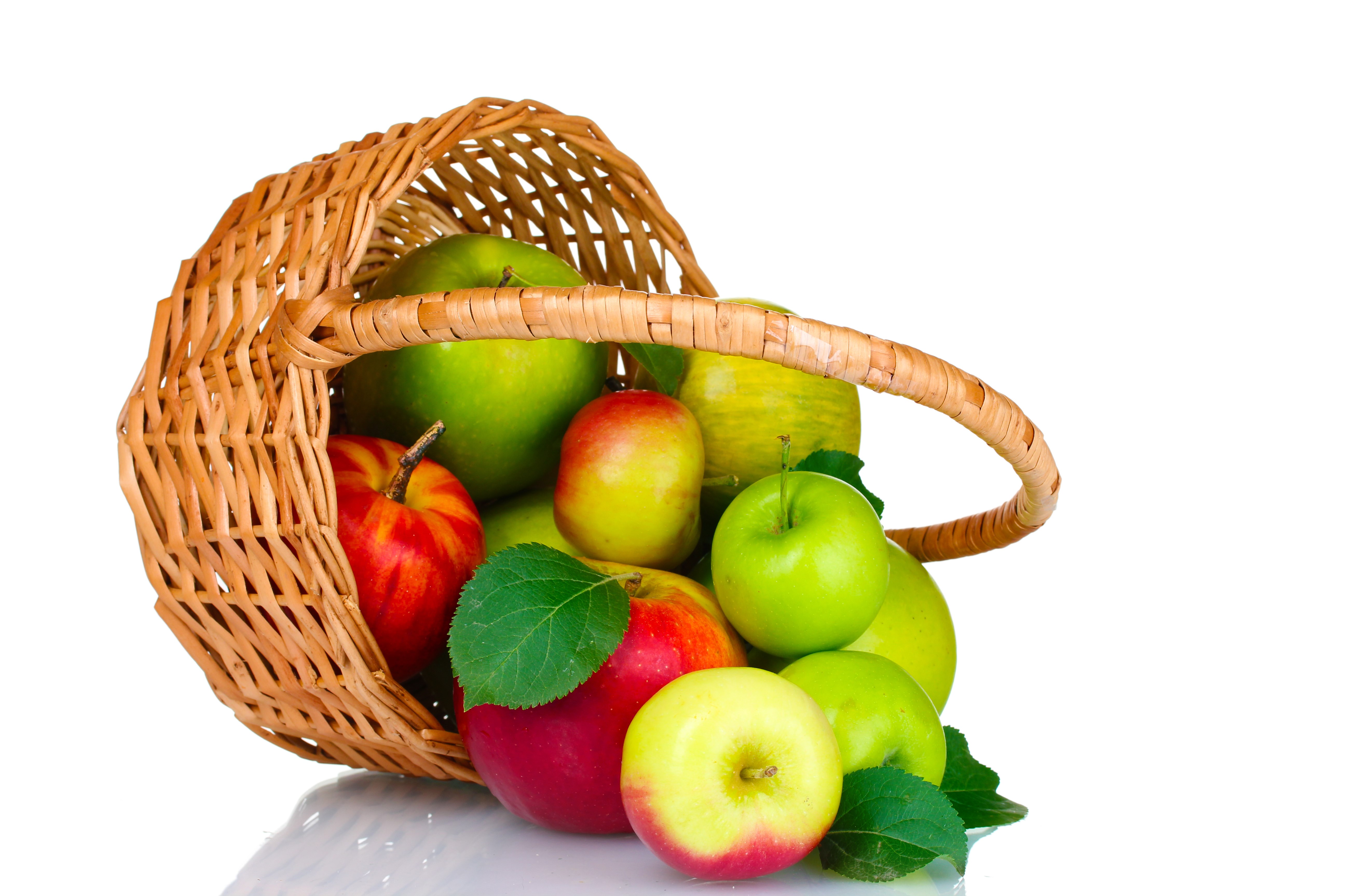 Basket of apples HD Wallpaper