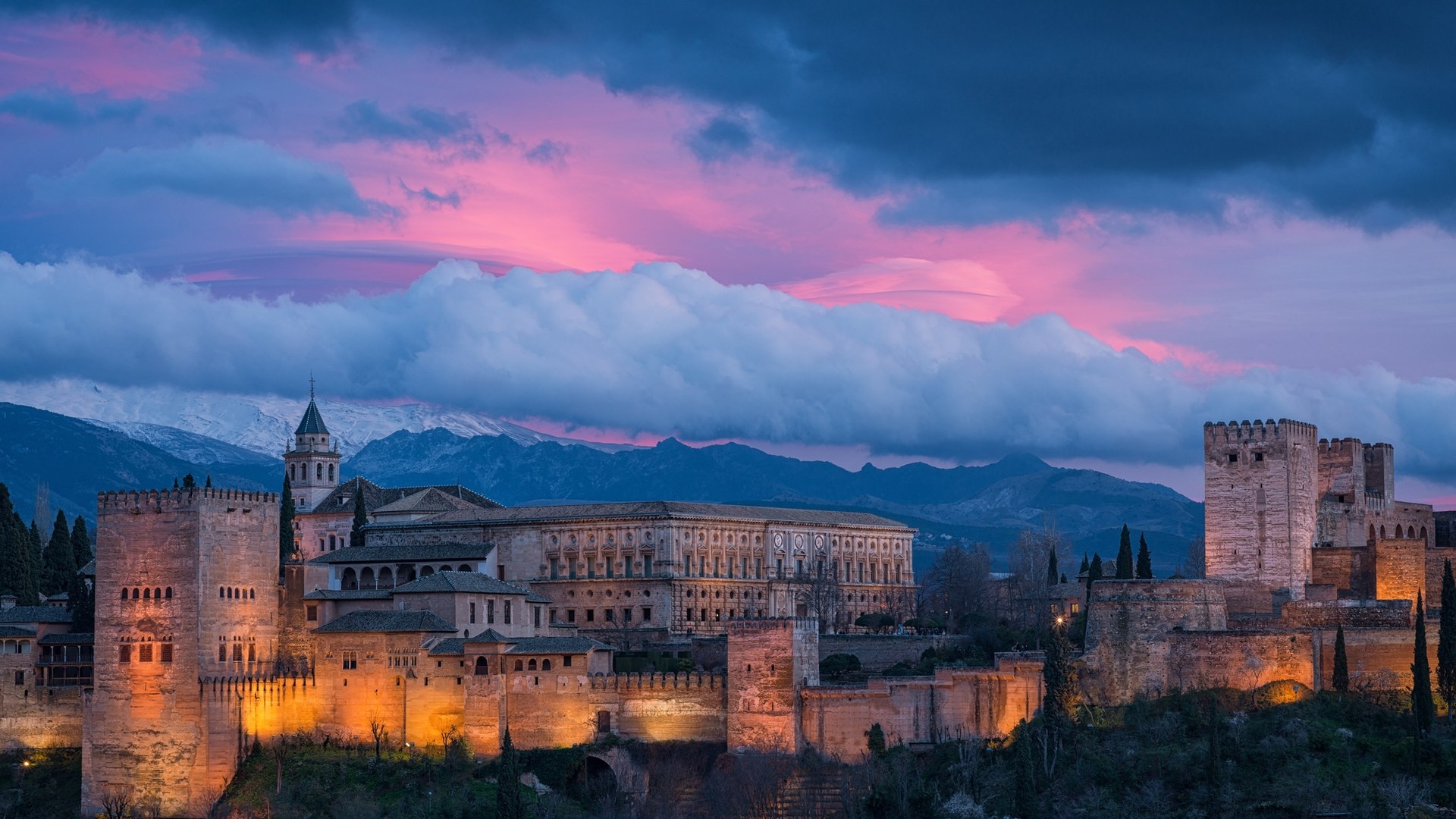 Alhambra palace and fortress at sunset HD Wallpaper