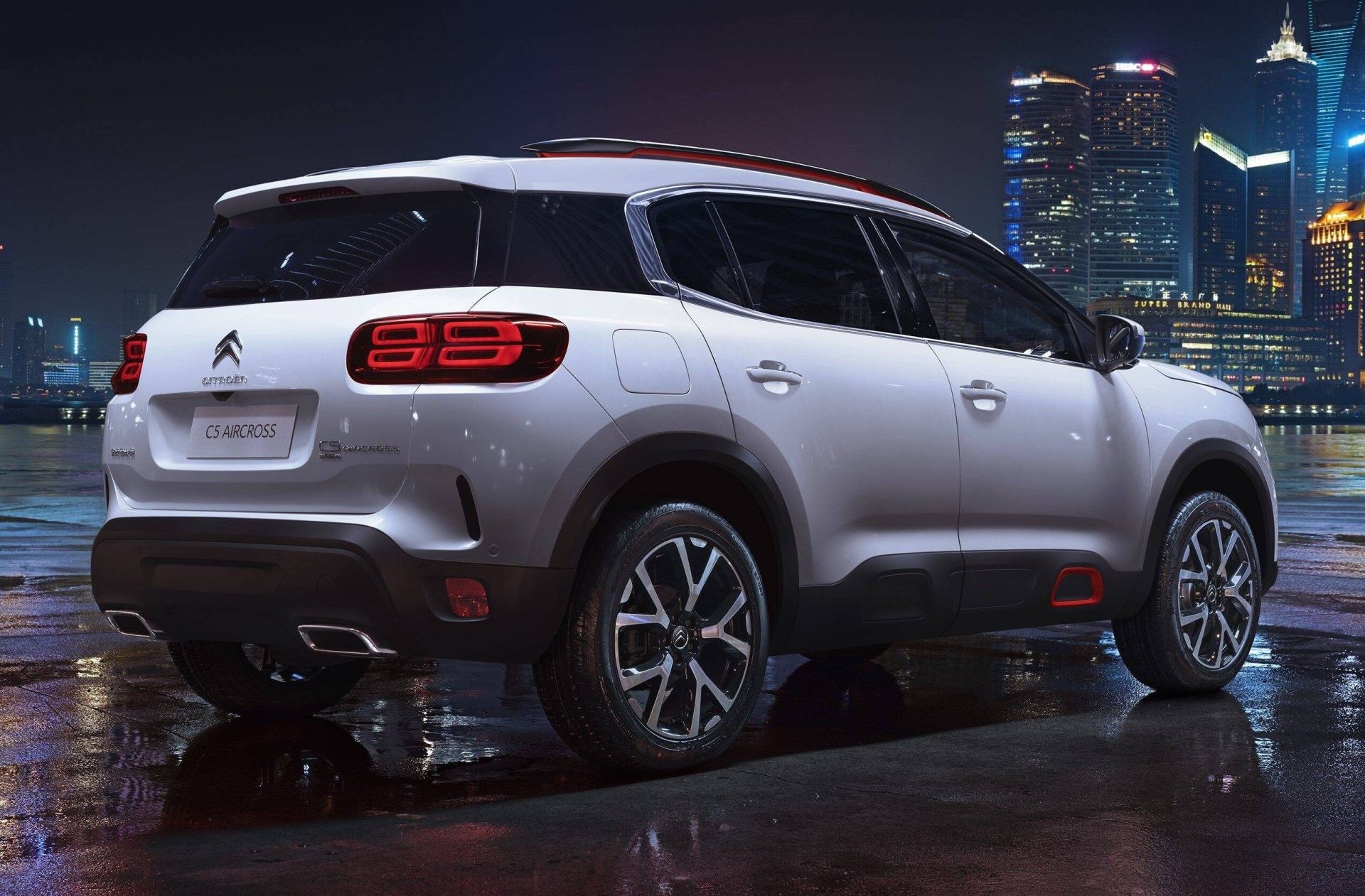 Citroen C5 Aircross rear view at night HD Wallpaper