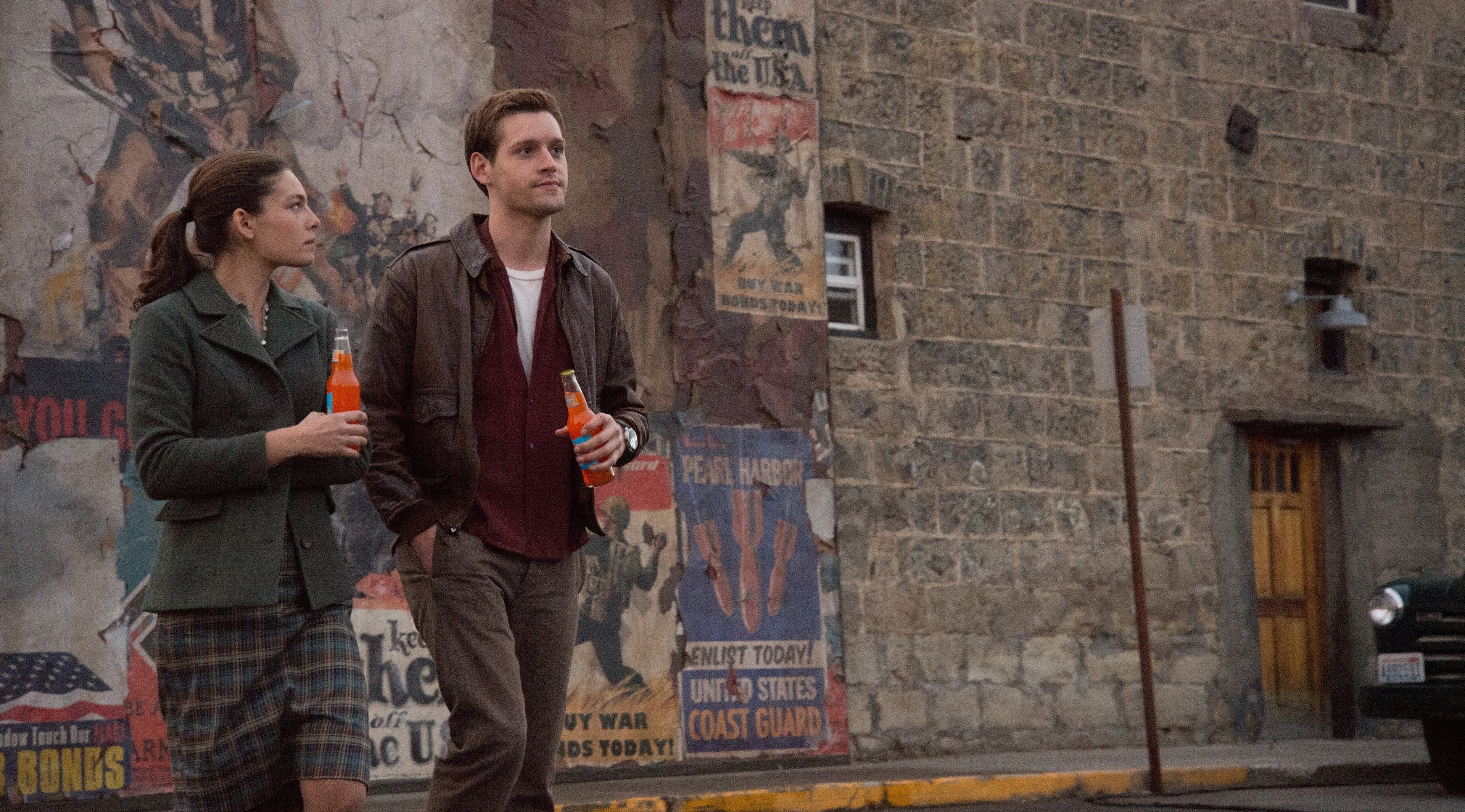 Man and Woman from The Man in the High Castle 4K HD Wallpaper