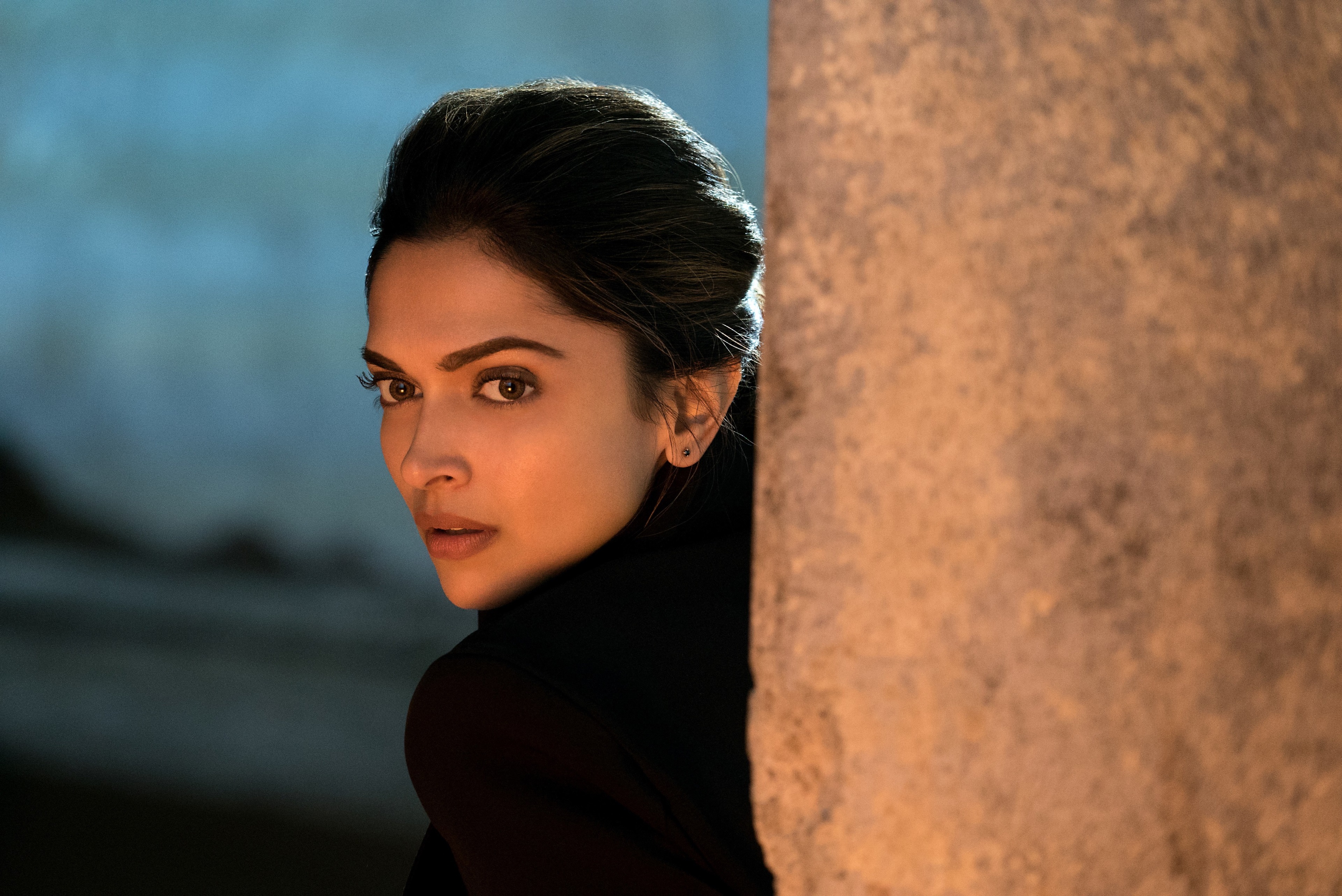 Deepika Padukone 4K HD Wallpaper
